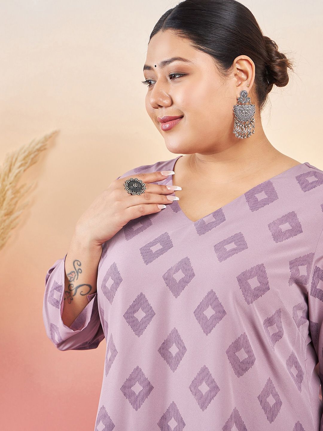 Sztori Printed V-Neck Straight Kurta With Trouser