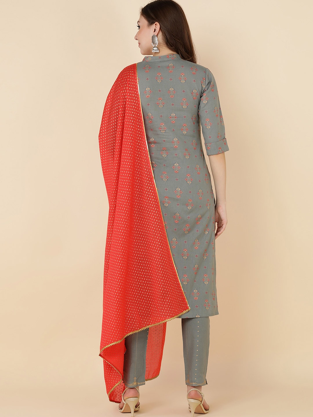 HERE&NOW Women Grey Ethnic Motifs Printed Gotta Patti Kurta with Trouser & Dupatta