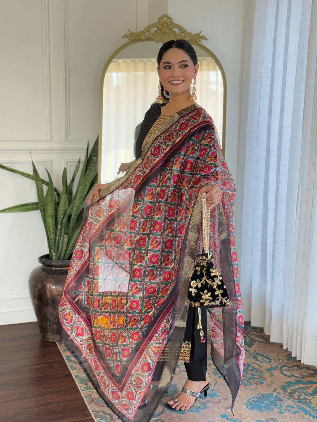 The52 Women's Viscose Embroidery work Straight Kurta with Pant and Dupatta Set