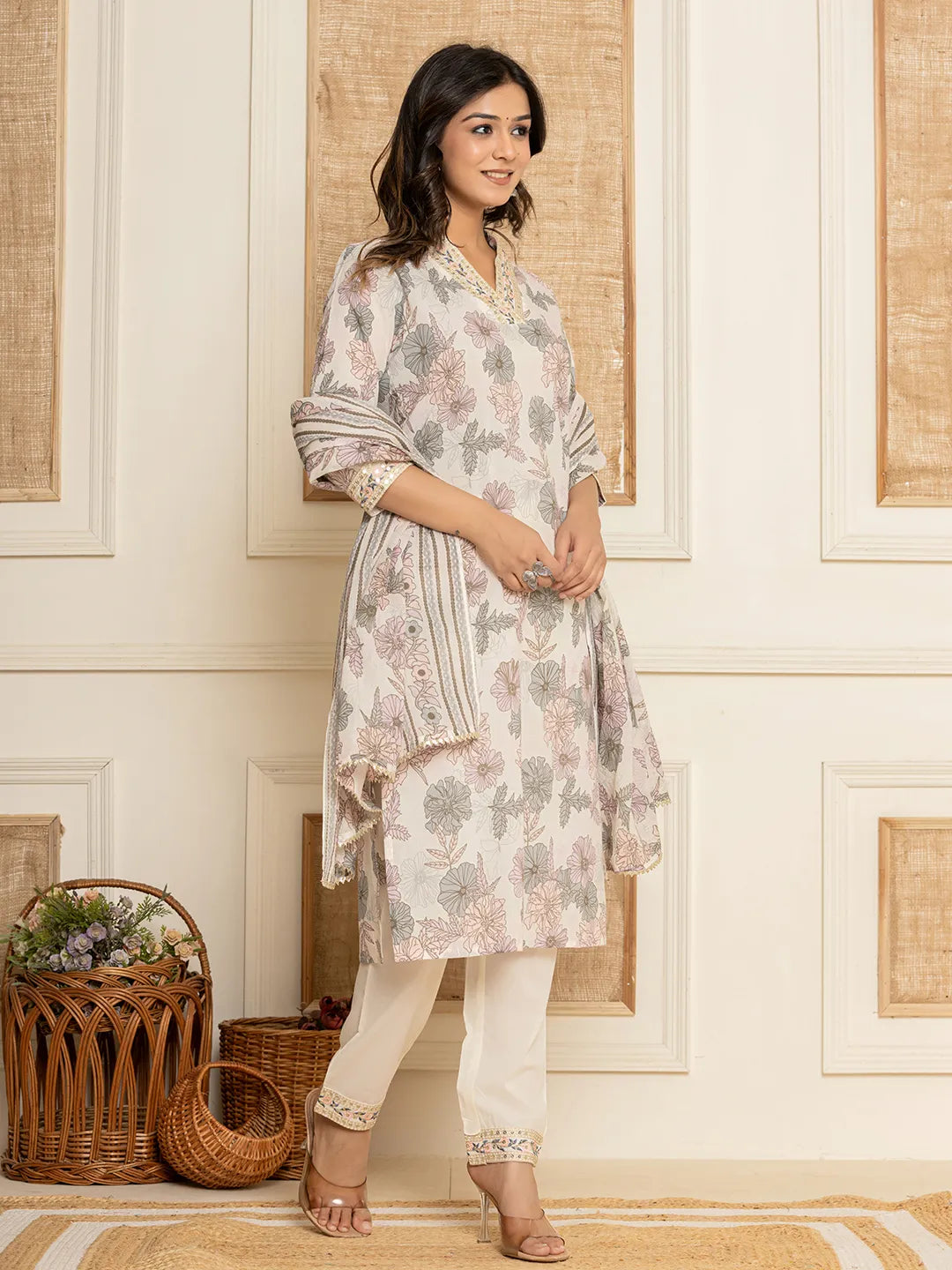 Yufta Cotton Pink Kurta Dupatta Pant Set