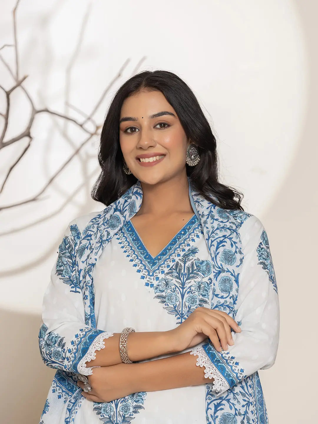 Yufta Blue And White Floral Print Cotton Kurta And Harem Pants With Dupatta Set