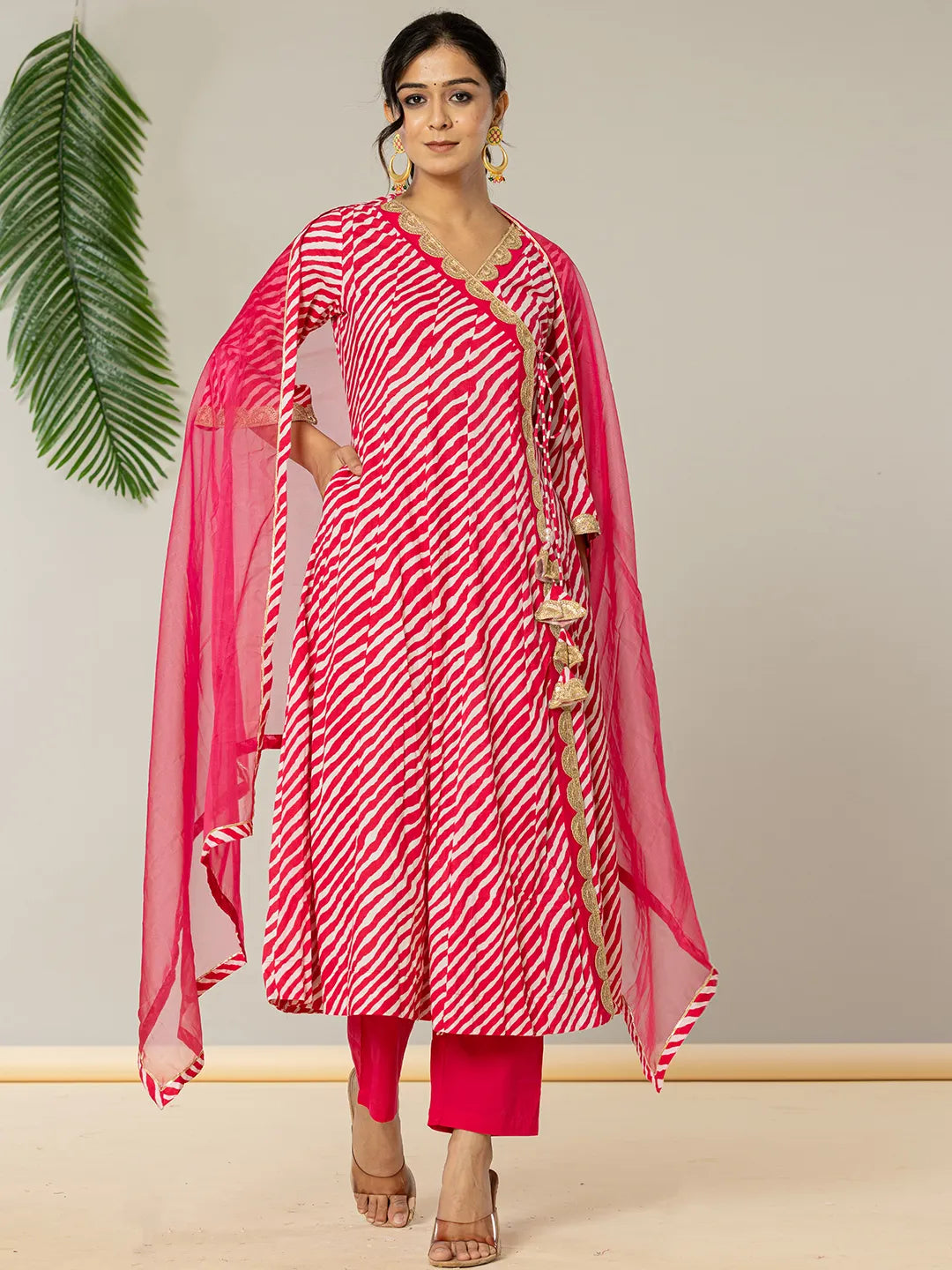 Yufta Cotton Leheriya Hot Pink Kurta Dupatta Pant Set