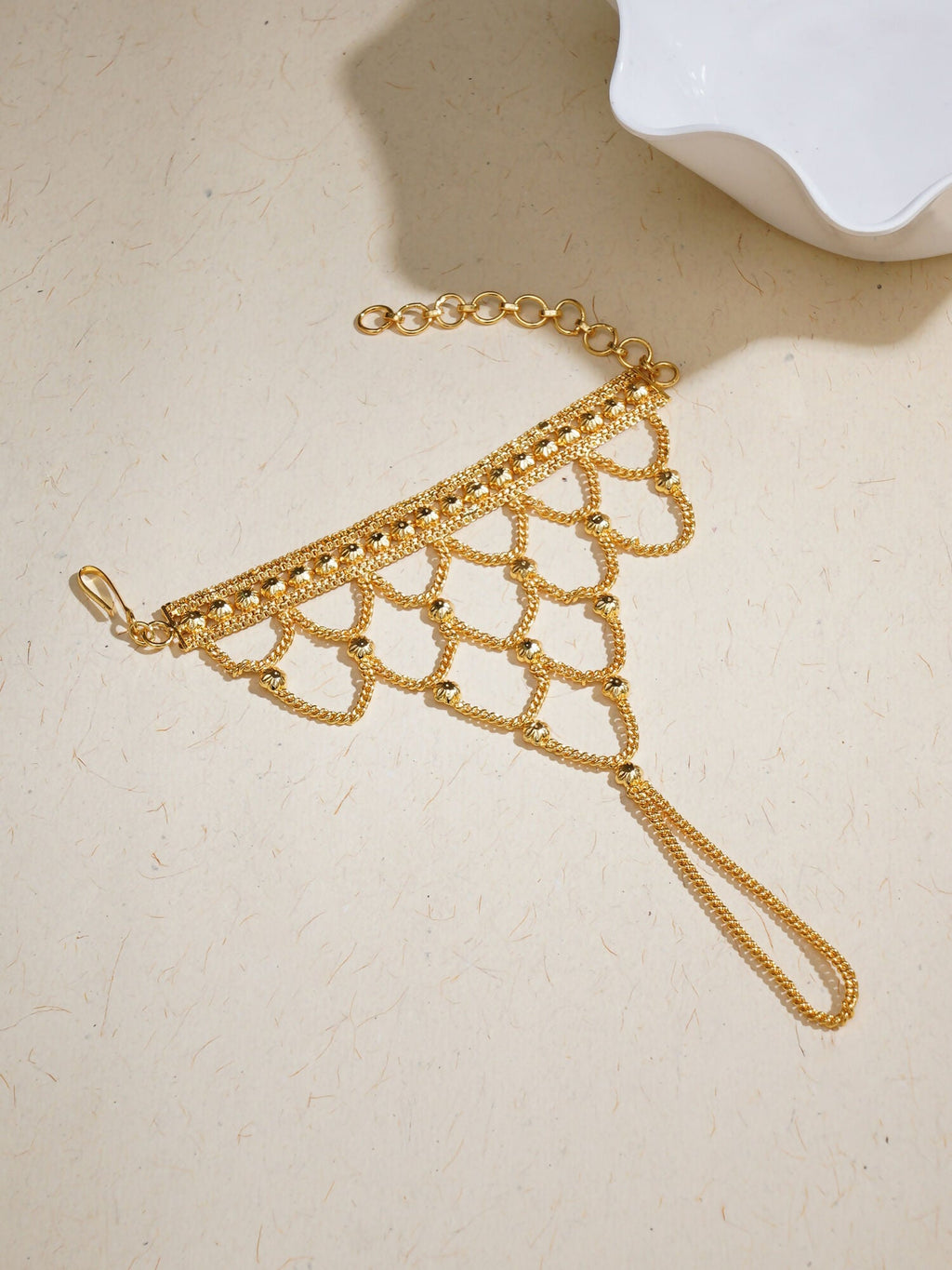 Golden Haathphool (Gold) - Ruby Raang