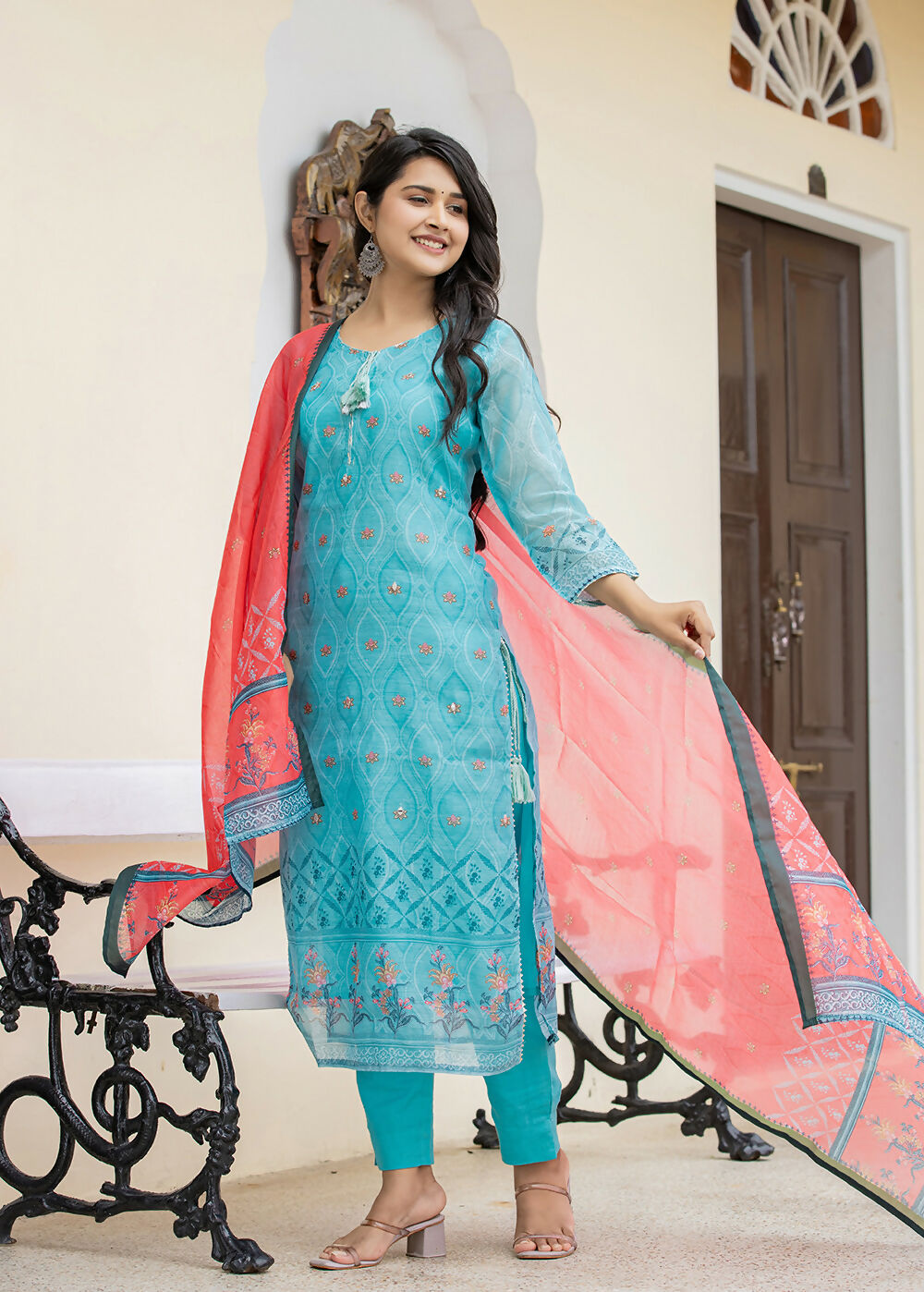Kaajh Women's Sky Blue Printed Chanderi Kurta Pant Set With Dupatta