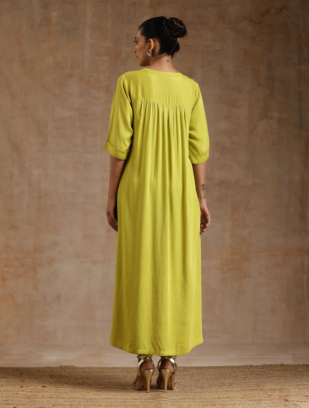 trueBrowns Lime Modal Satin High-Low Relax Kurta Set