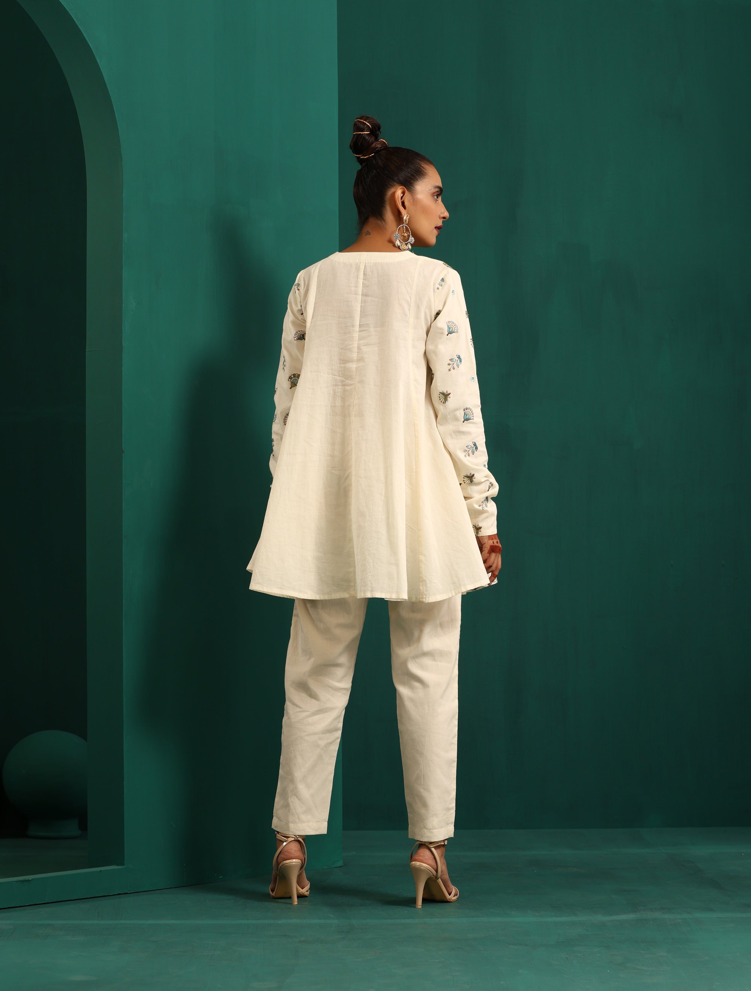 trueBrowns Ivory Blue Floral Cotton Flared Co-ord Set
