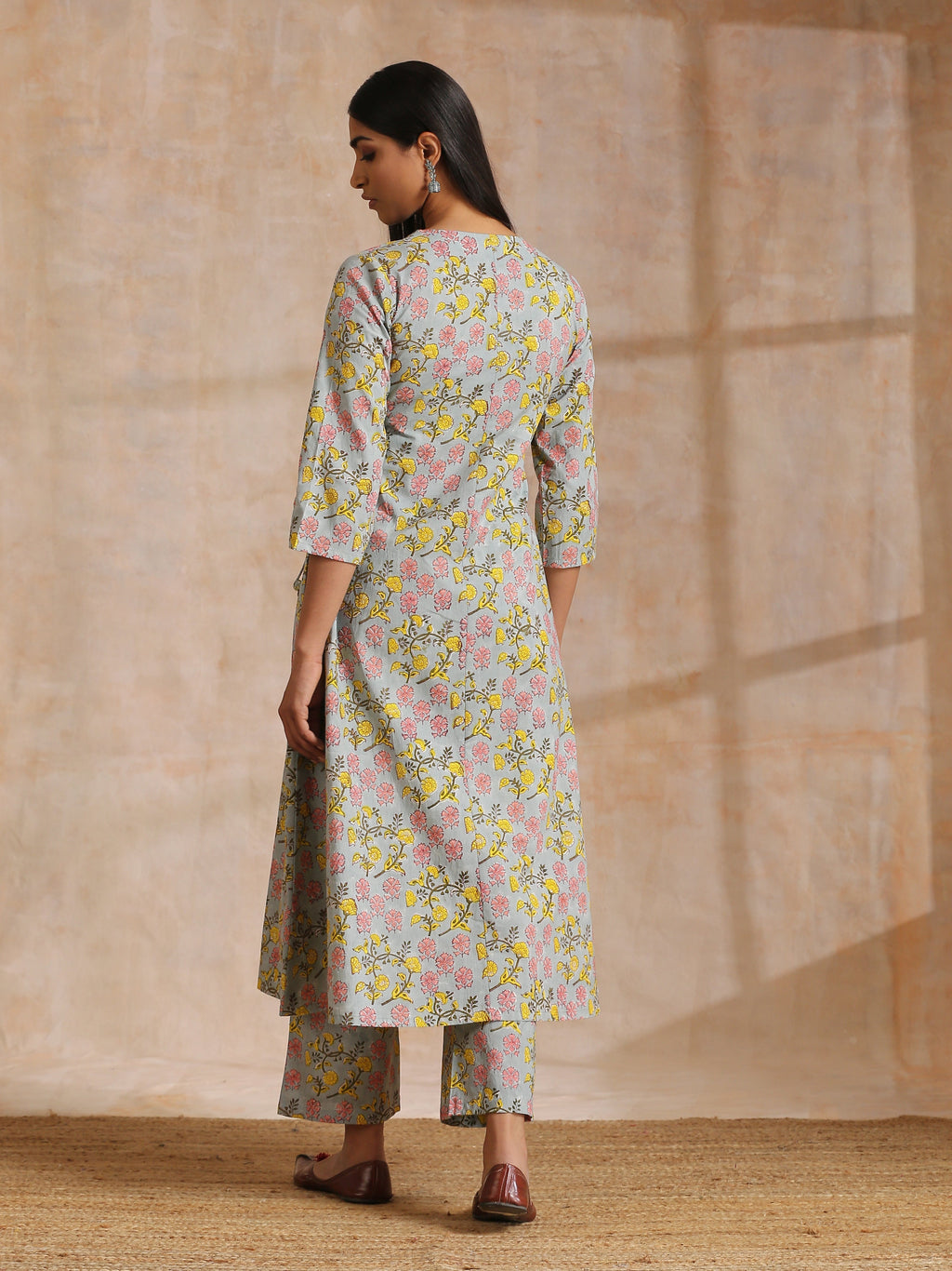 trueBrowns Grey Overall Floral Block Print Cotton Angrakha Kurta Pant Set