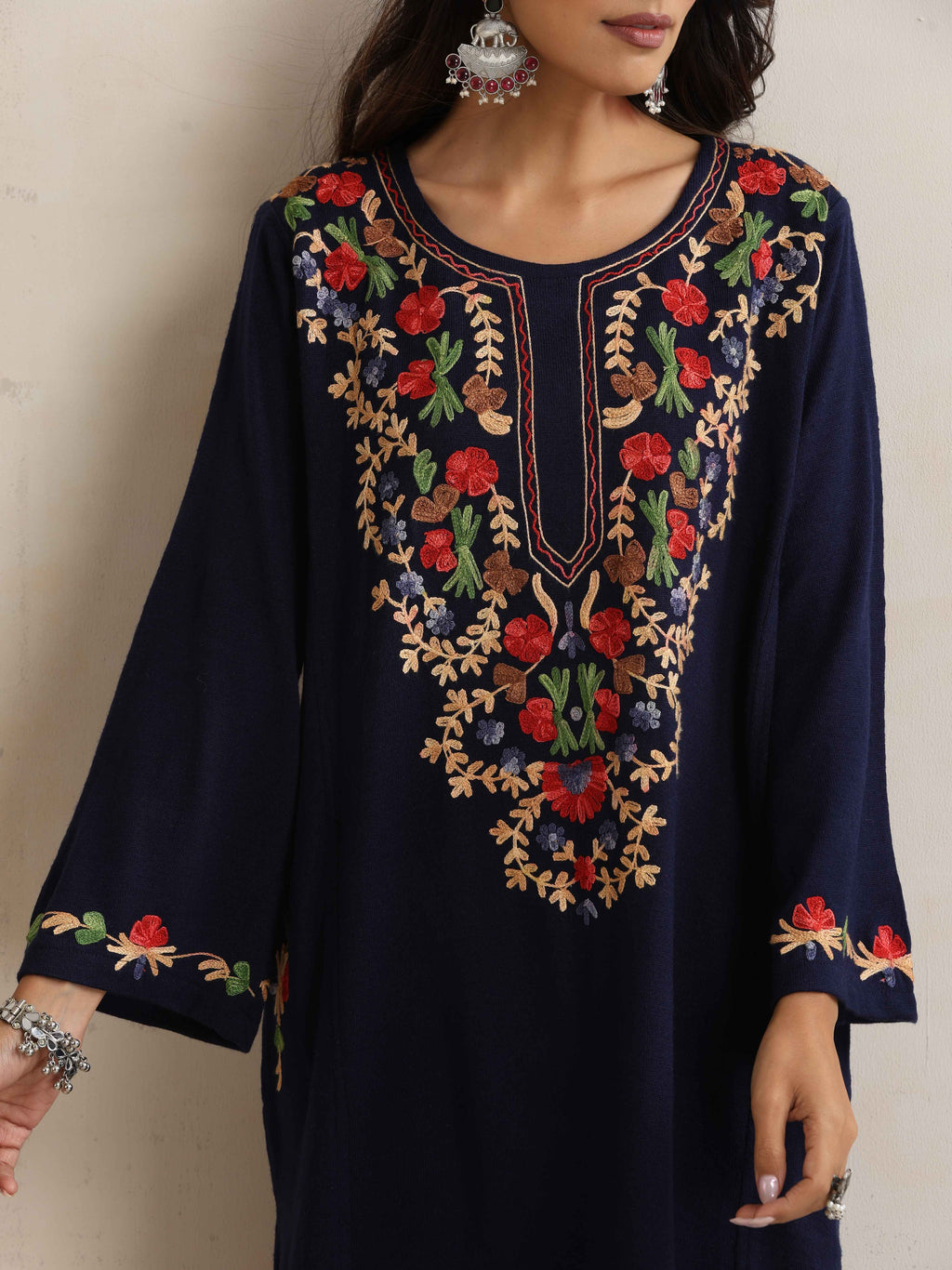 trueBrowns Blue Kashmiri Embroidered Woollen Phiran Kurta