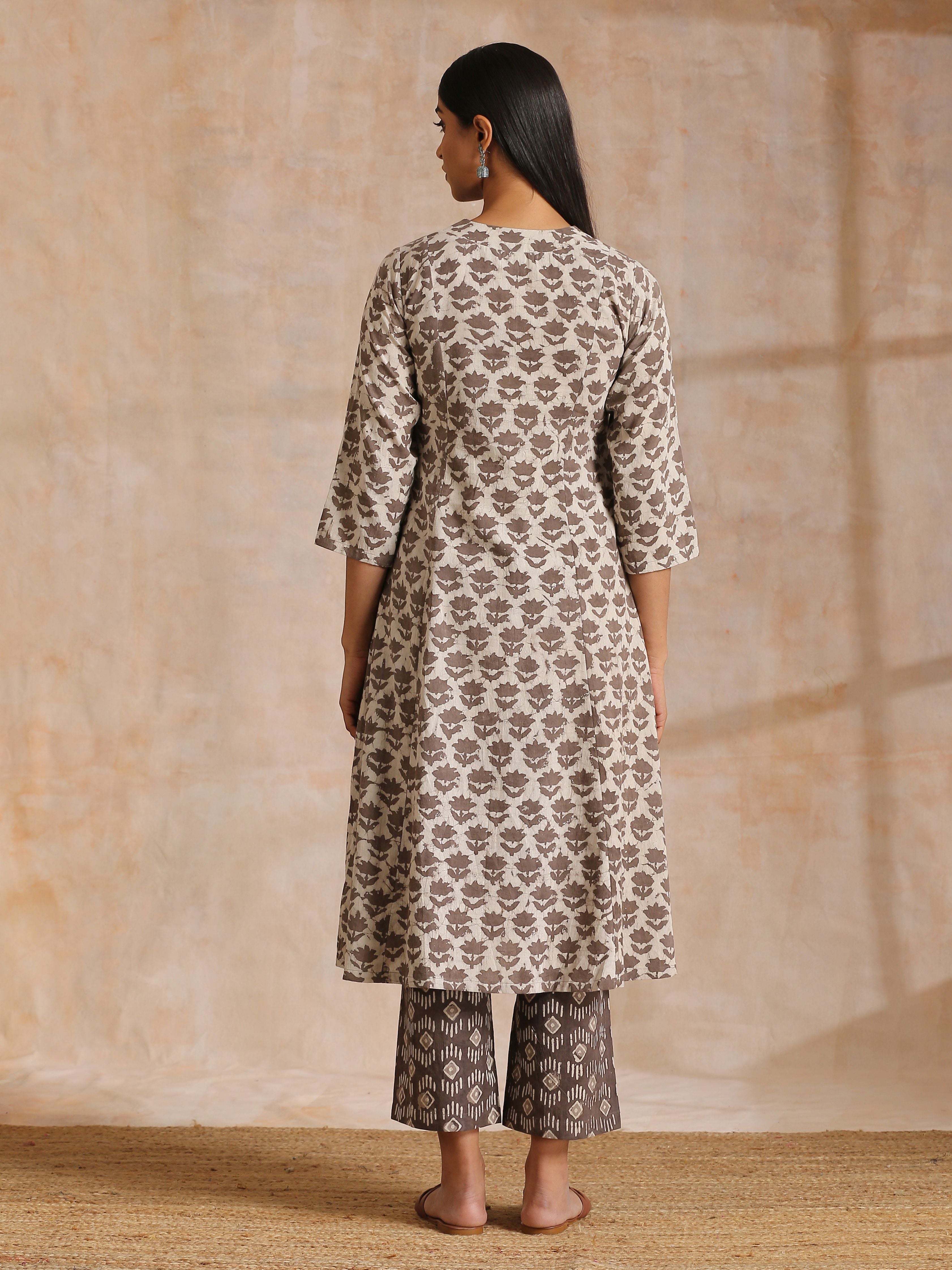 trueBrowns Clay Dabu Buta Print Cotton Front Neck Gathered Kurta Pant Set
