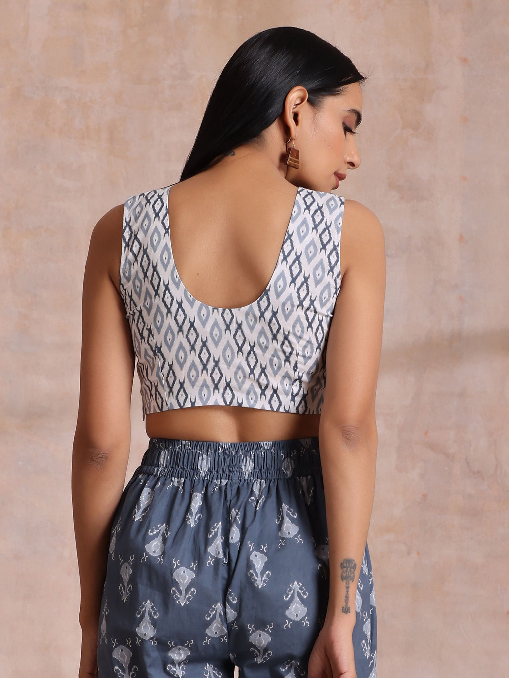 trueBrowns Grey On Grey Ikat Print Cotton Pant Suit Set