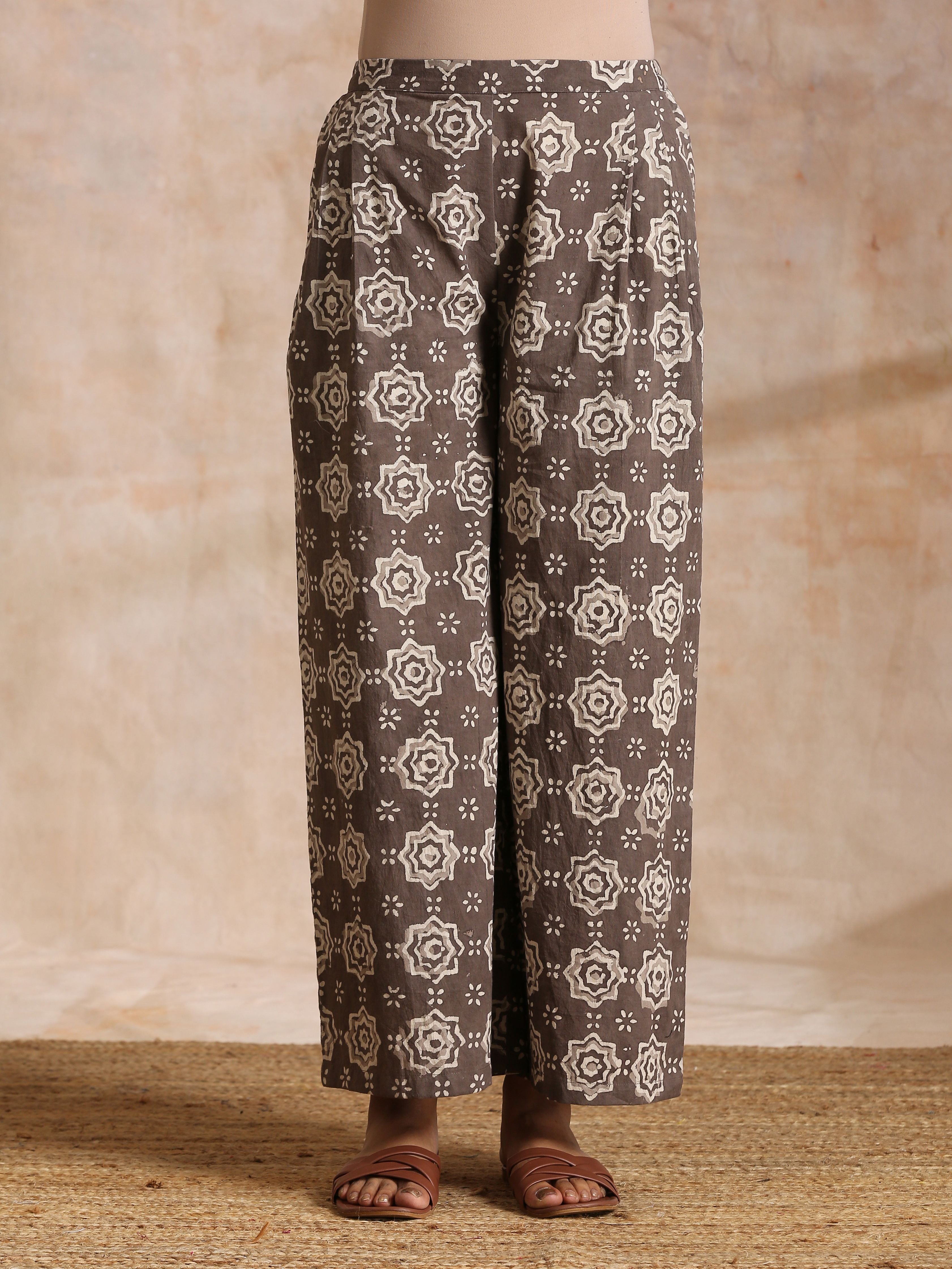 trueBrowns Clay Dabu Zig-Zag Motifs Print Cotton Sleeveless Jacket Pant Set
