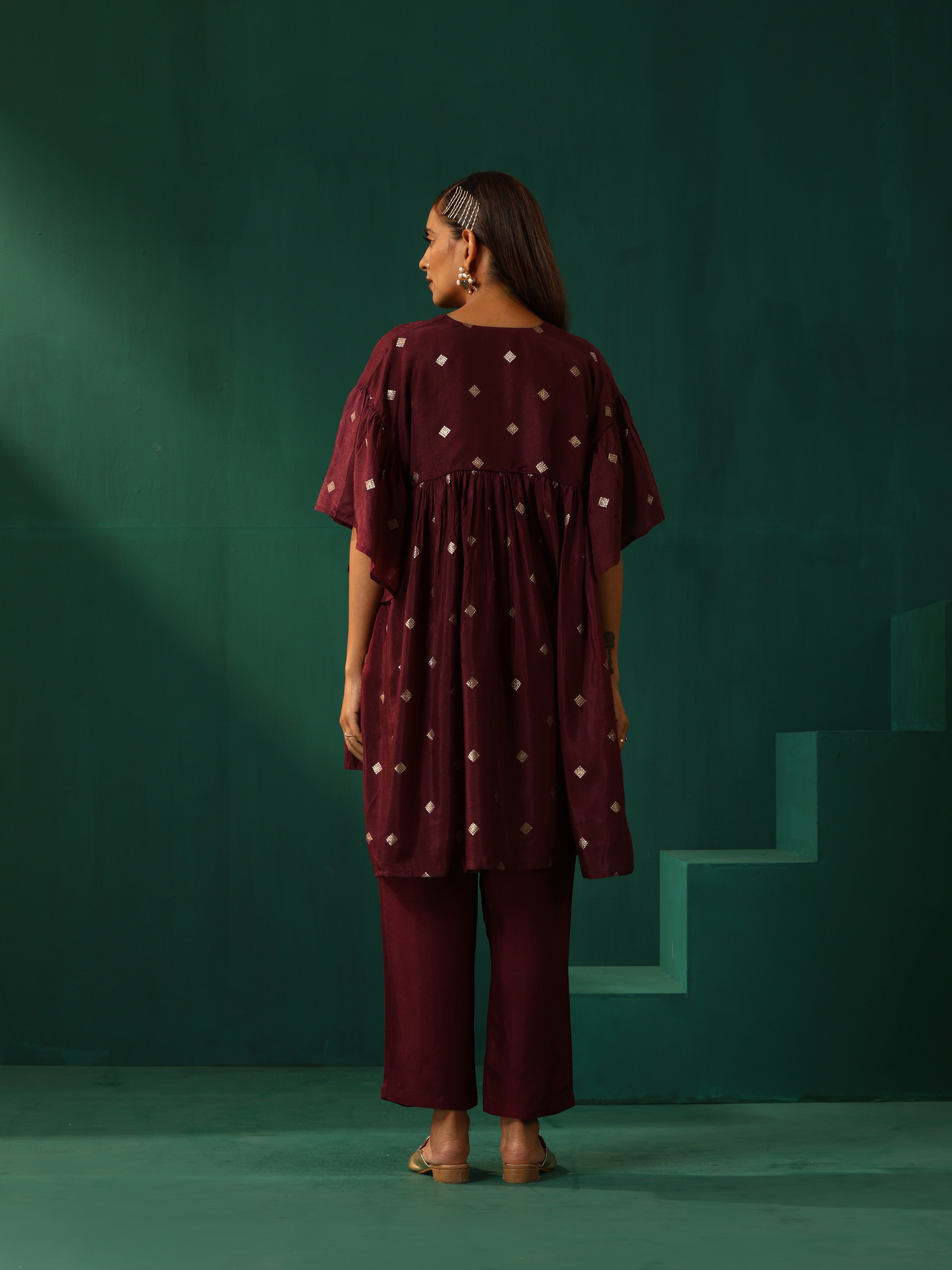 trueBrowns Wine Diamond Viscose Silk Waist Sleeve Gathered Co-ord Set