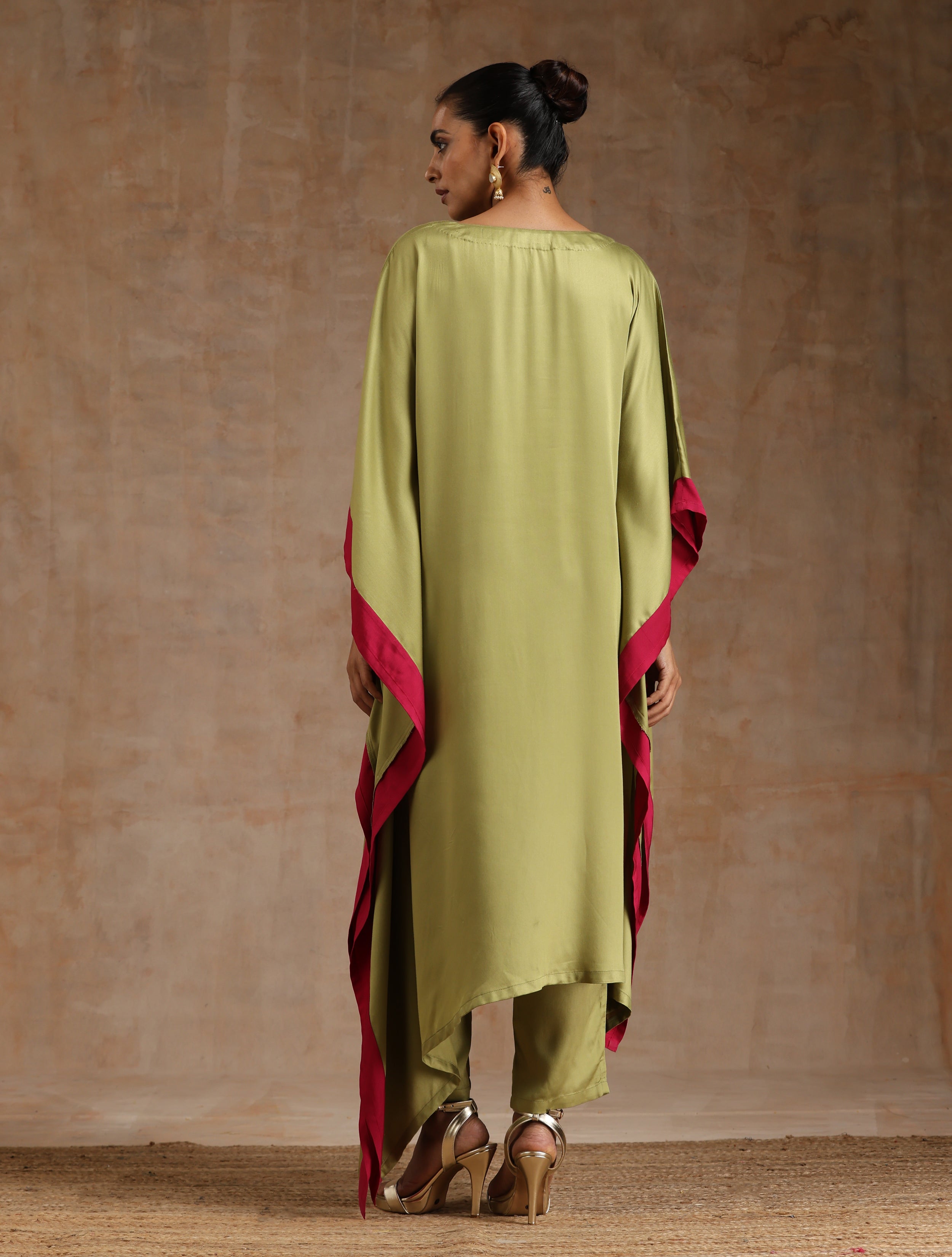 trueBrowns Light Green Modal Satin High-Low Kaftan Kurta Set