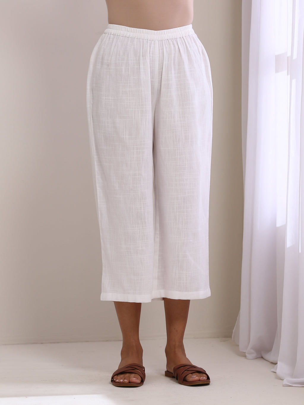 trueBrowns White Slub Texture Short Angrakha Co-Ord Set