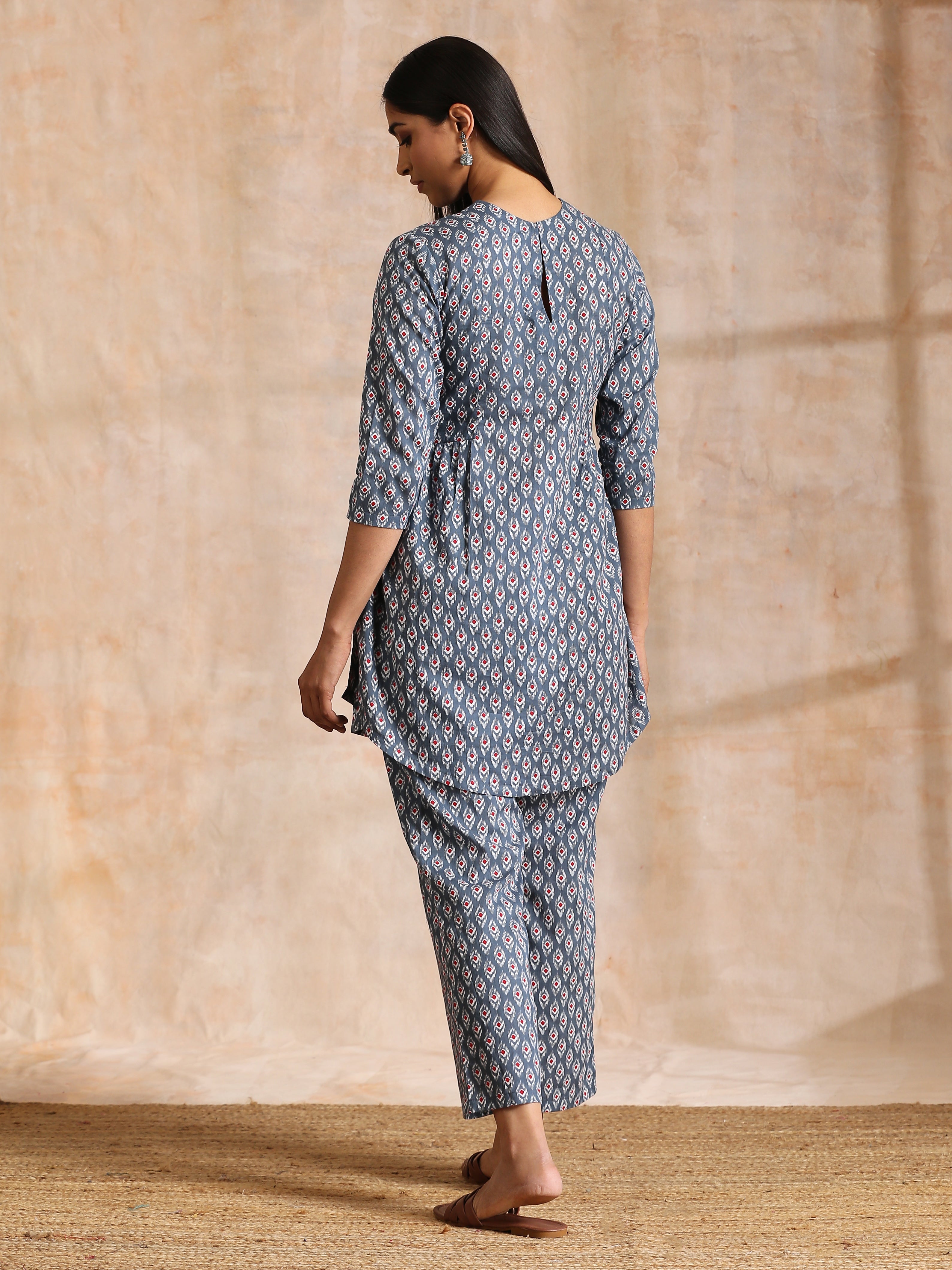 trueBrowns Steel Grey Ikat Print Cotton Gathers Co-Ord Set