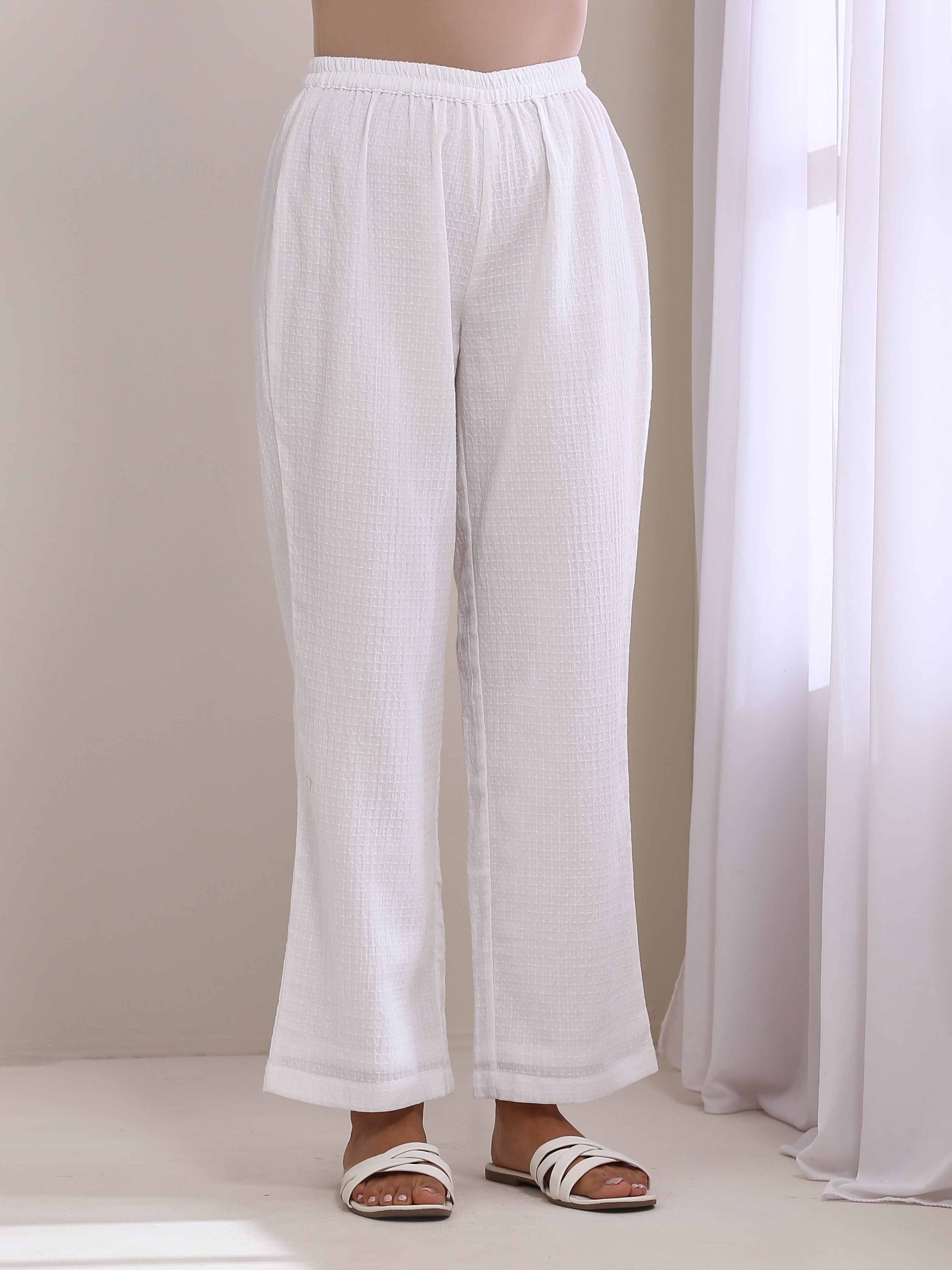 trueBrowns White Dobby Neck Pleat Kurta Pant Set