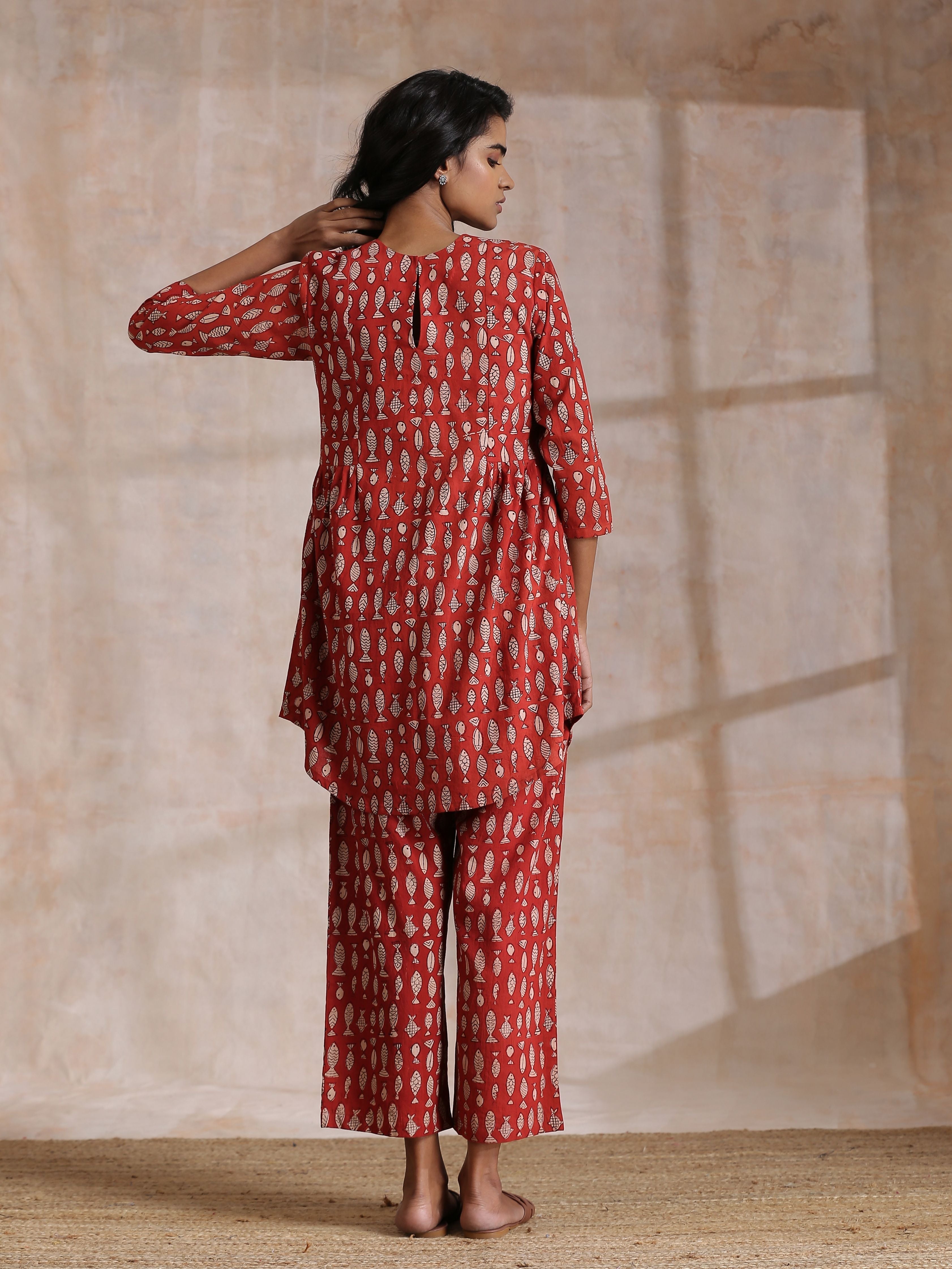 trueBrowns Rust Red Bagru Fish Print Cotton Gathers Co-Ord Set