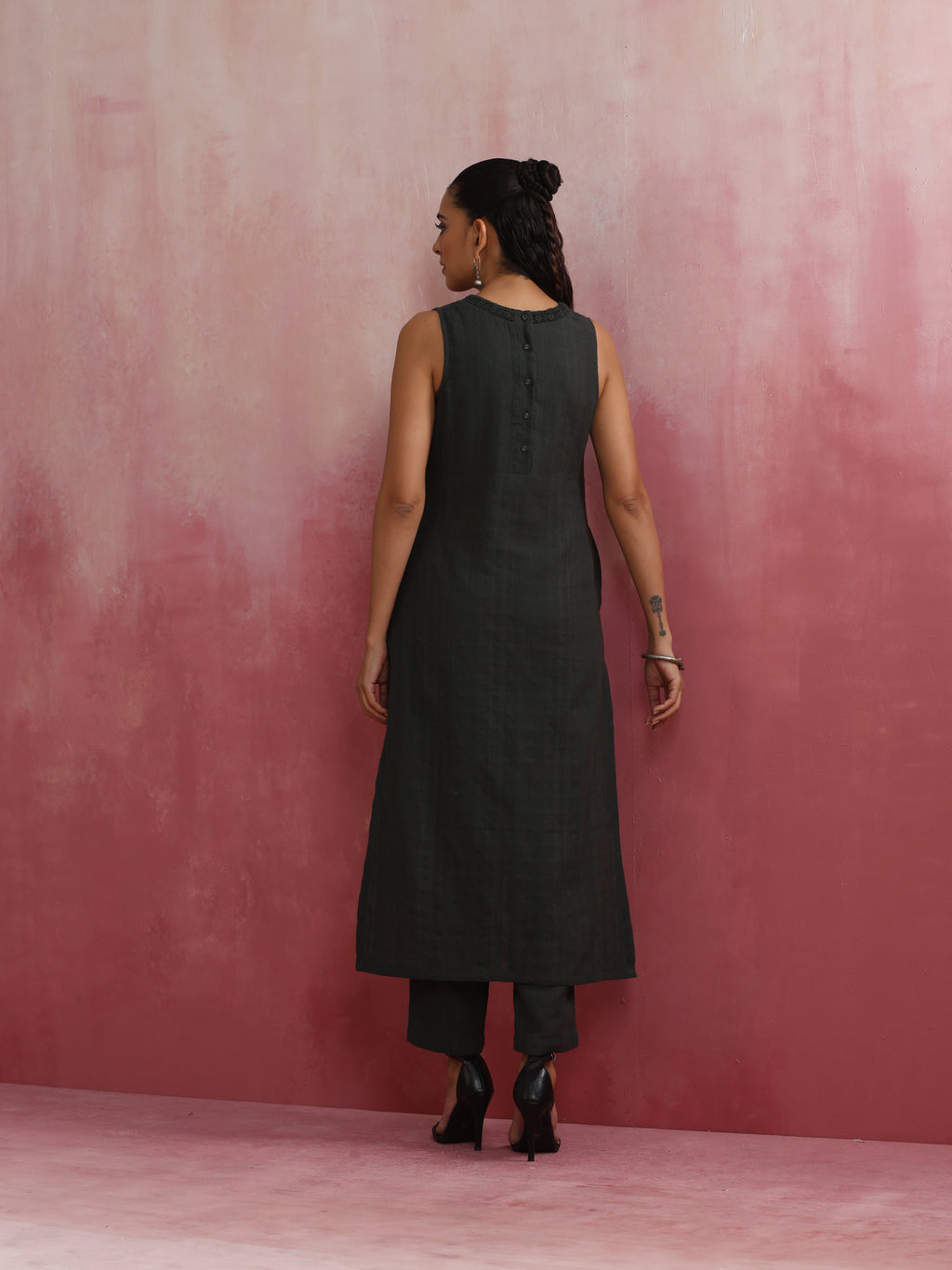 trueBrowns Dark Olive Green Cotton Dobby Kurta Set