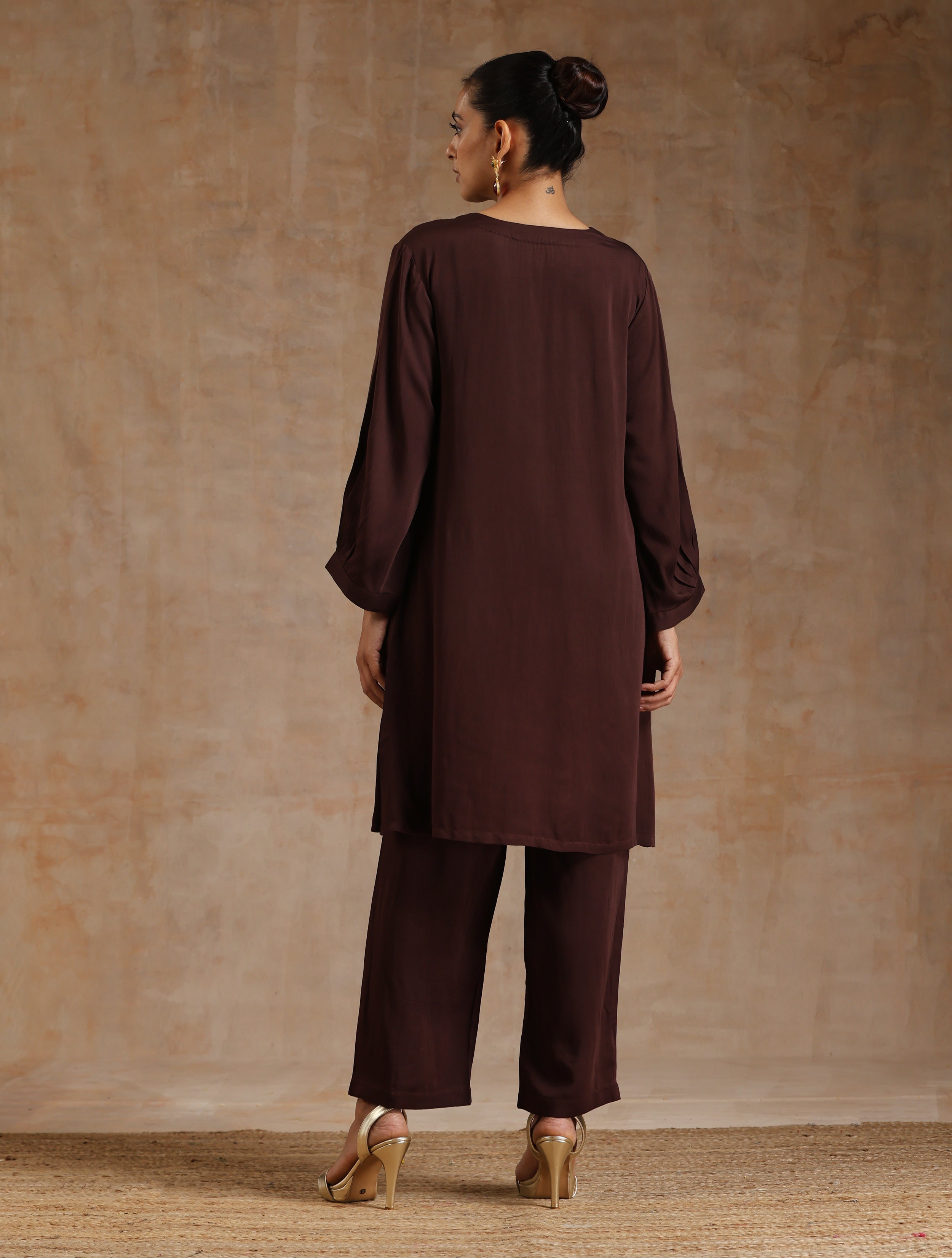 trueBrowns Cola Brown Modal Satin Relax Co-ord Set