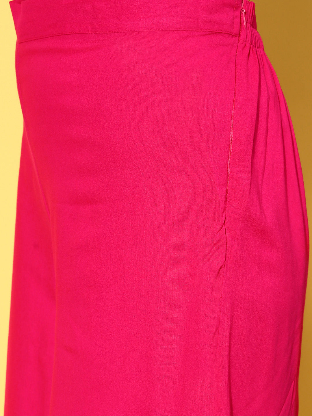 InWeave Strappy Set In Fuchsia With Blue Fuchsia Organza Dupatta