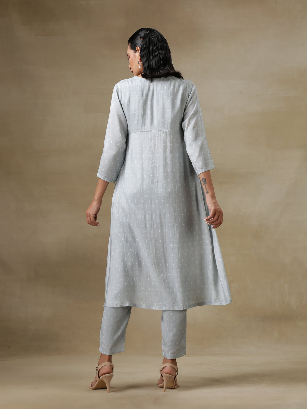 trueBrowns Grey Bandhani Printed Silk Yoke Kurta Pant Set