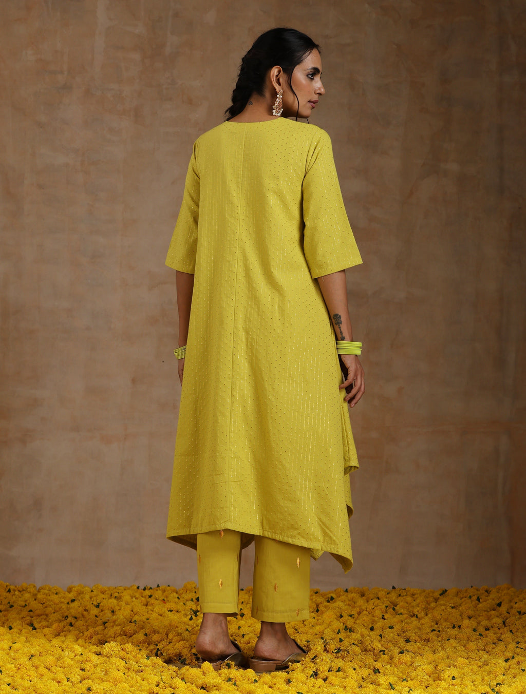 trueBrowns Lime Gold Cotton Handkerchief Kurta Set | Relove