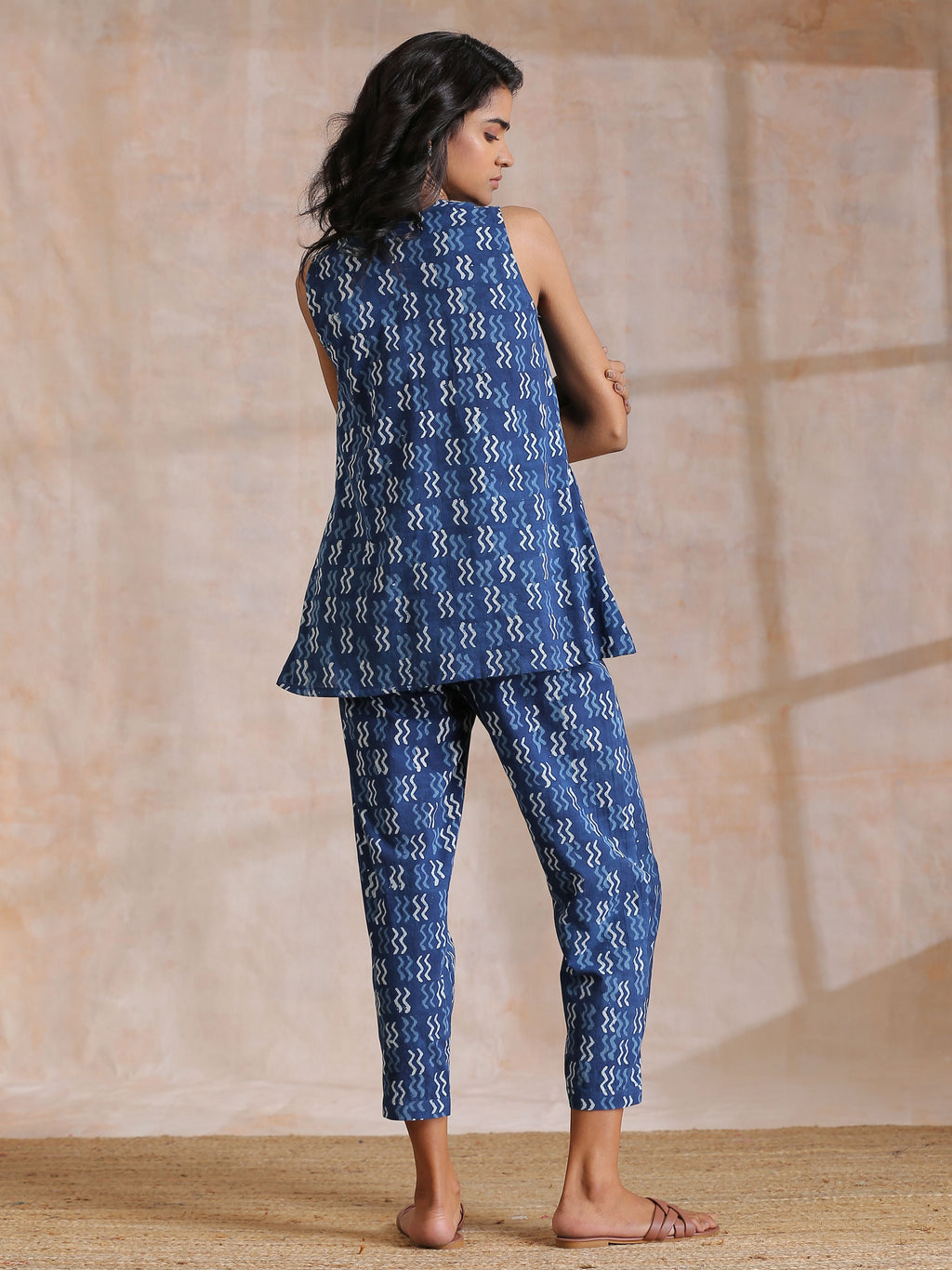 trueBrowns Indigo Dabu Zig-Zag Motifs Print Cotton Sleeveless Co-Ord Set