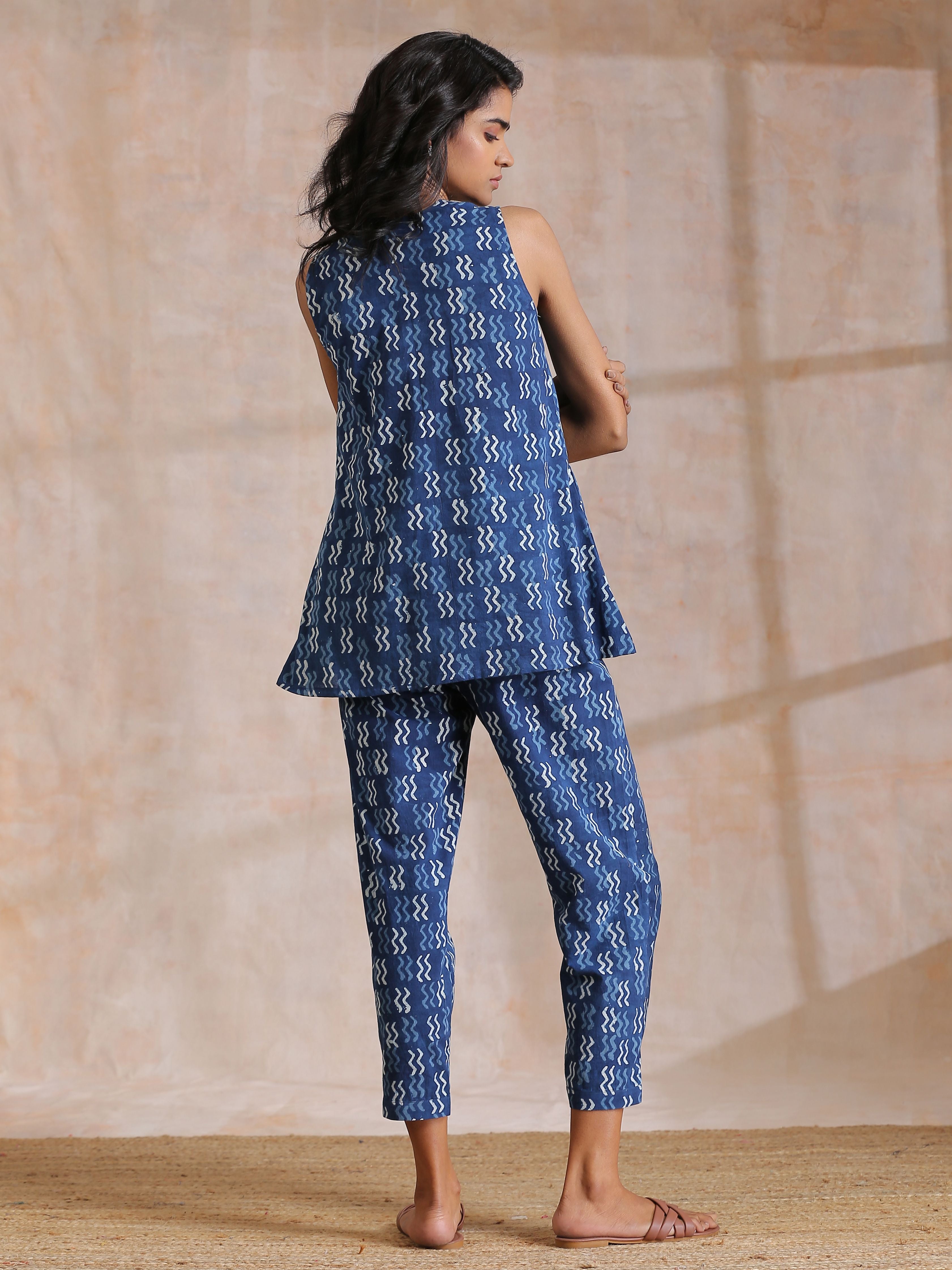 trueBrowns Indigo Dabu Zig-Zag Motifs Print Cotton Sleeveless Co-Ord Set