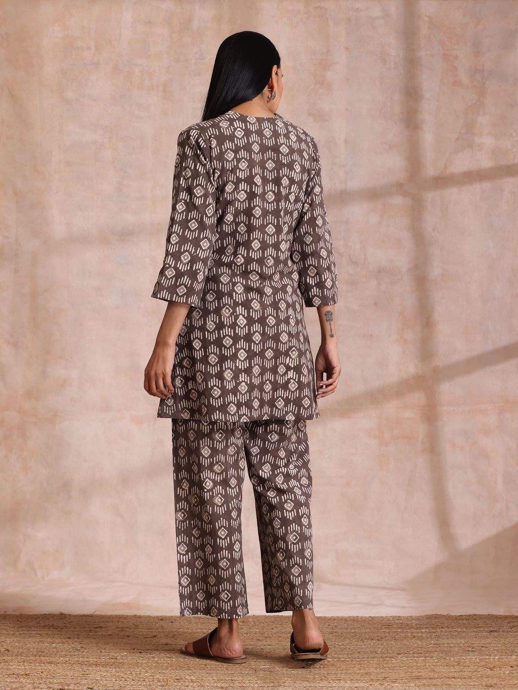 trueBrowns Clay Dabu Geometric Print Cotton Pleated Co-Ord Set