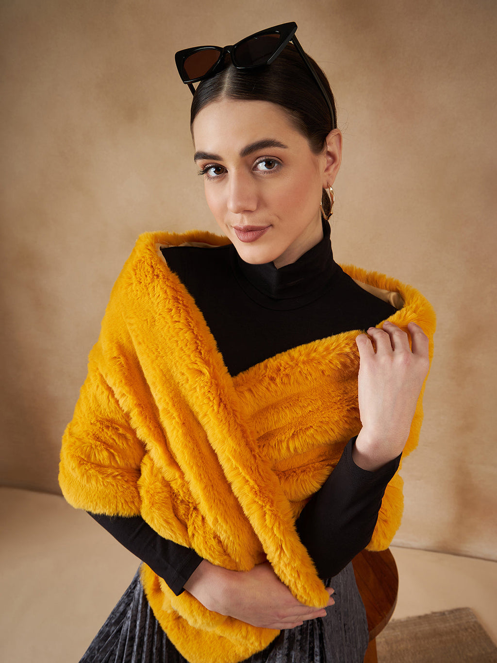 InWeave Women's Yellow Long Faux Fur Cape