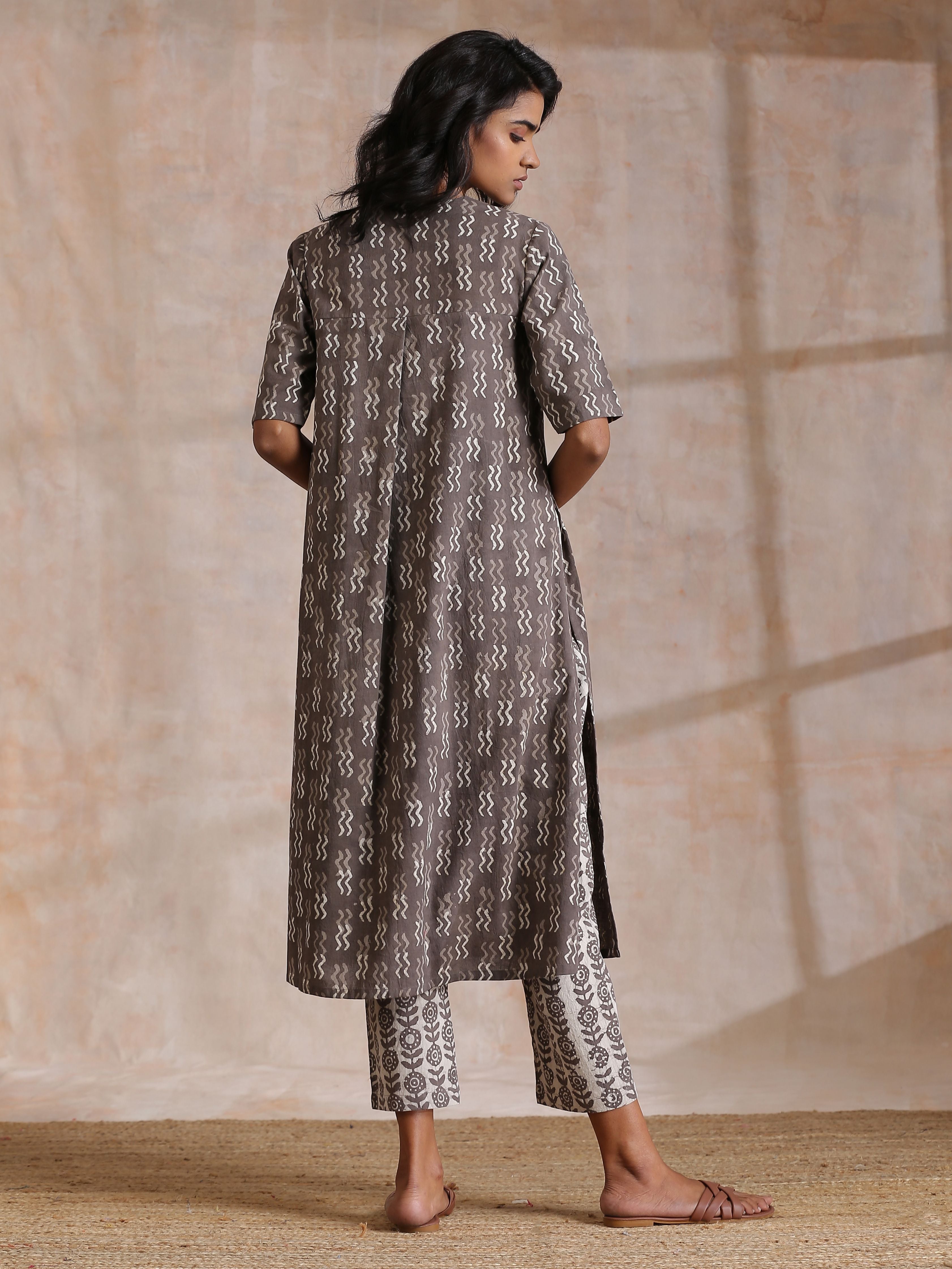 trueBrowns Clay Dabu Zig-Zag Motifs Print Cotton Kurta Pant Set