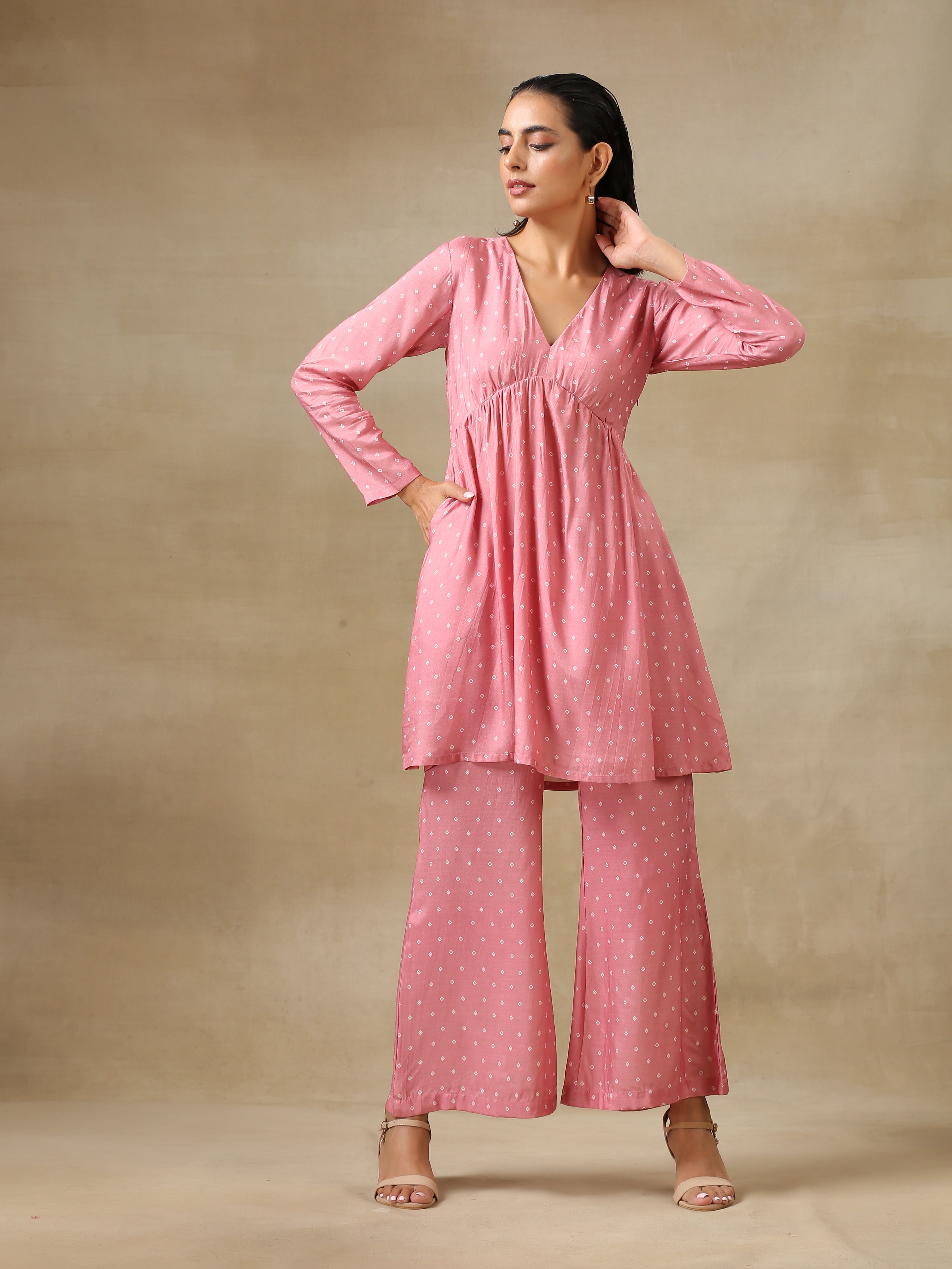 trueBrowns Light Mauve Bandhani Printed Silk Flared Kurta Pant Dupatta Set