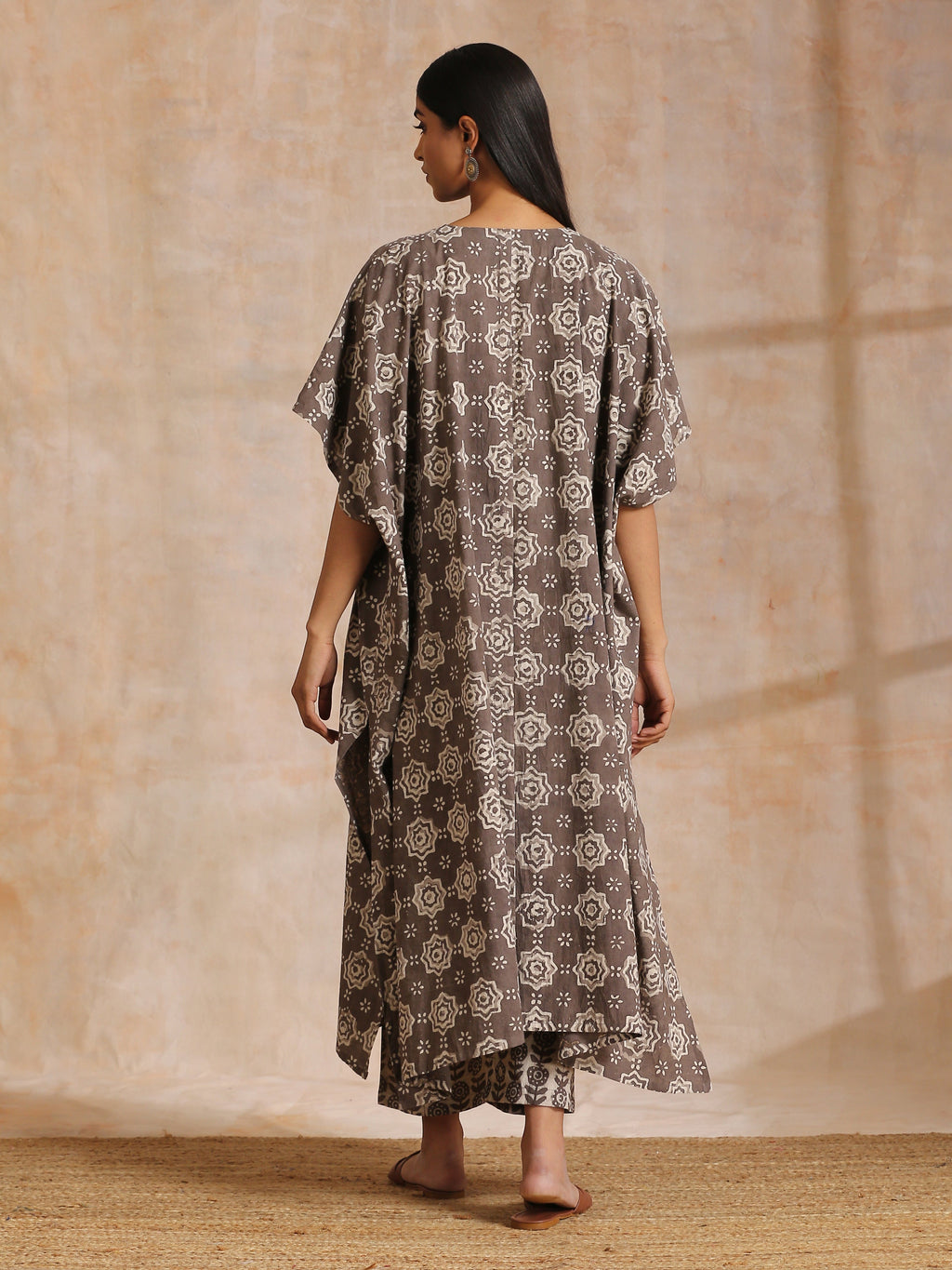 trueBrowns Clay Dabu Overall Print Cotton Panel Kaftan Kurta Pant Set