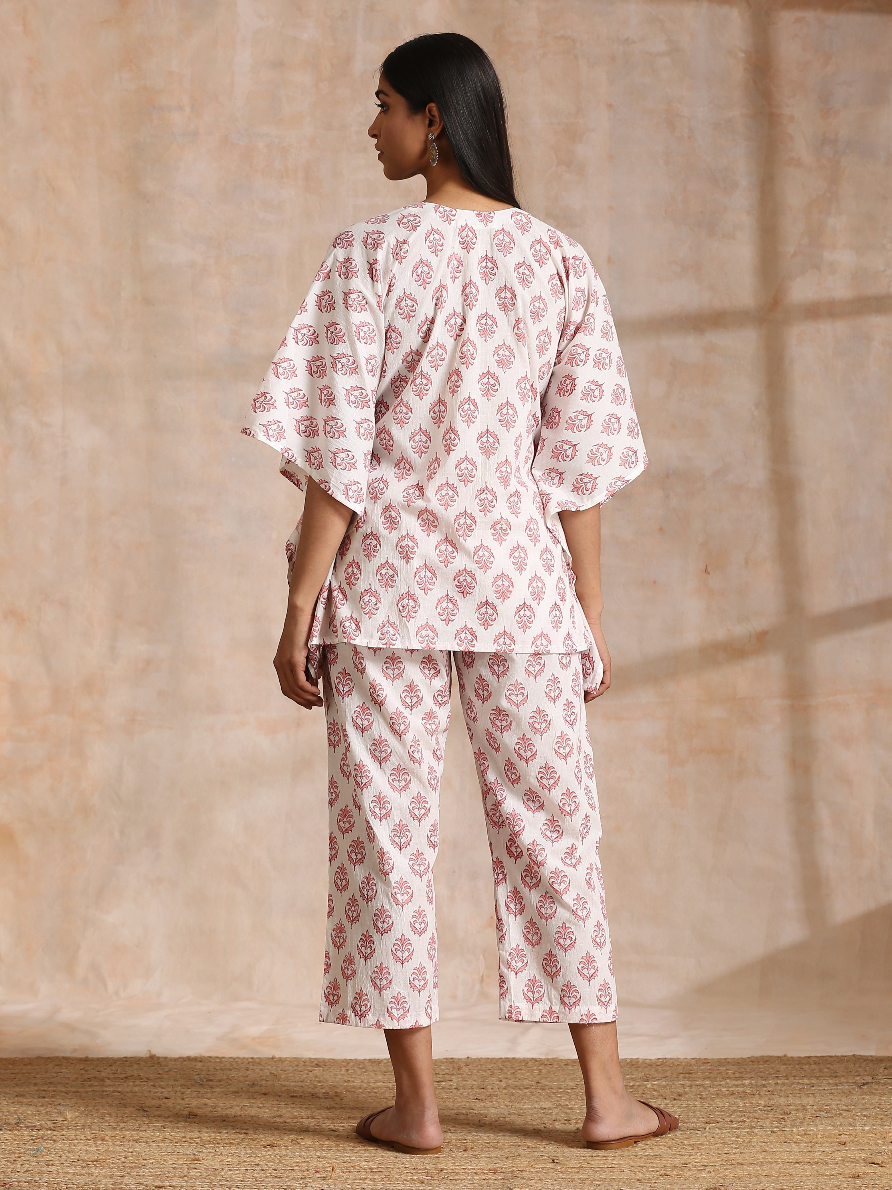 trueBrowns Pink Buta On White Block Print Cotton Kaftan Co-Ord Set