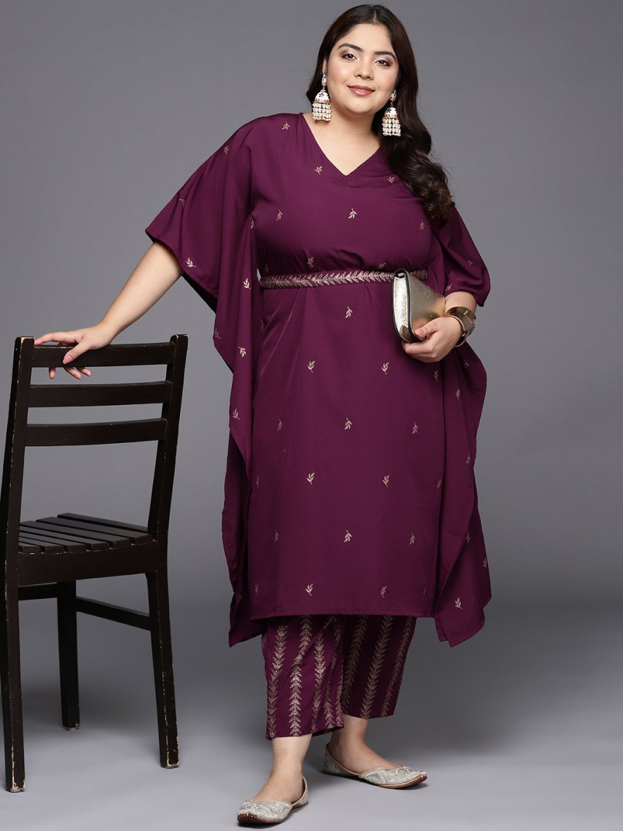 Ahalyaa Plus Size Floral Printed Kaftan Kurta with Trousers
