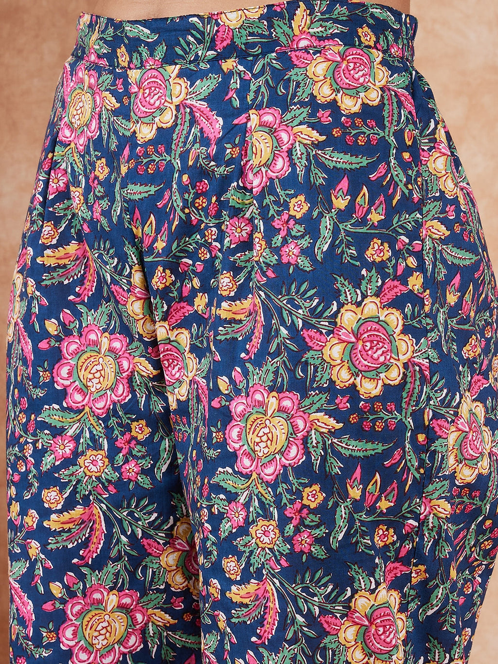 InWeave Women's Blue Green Pink Floral Print Flared Kurta Pant Set
