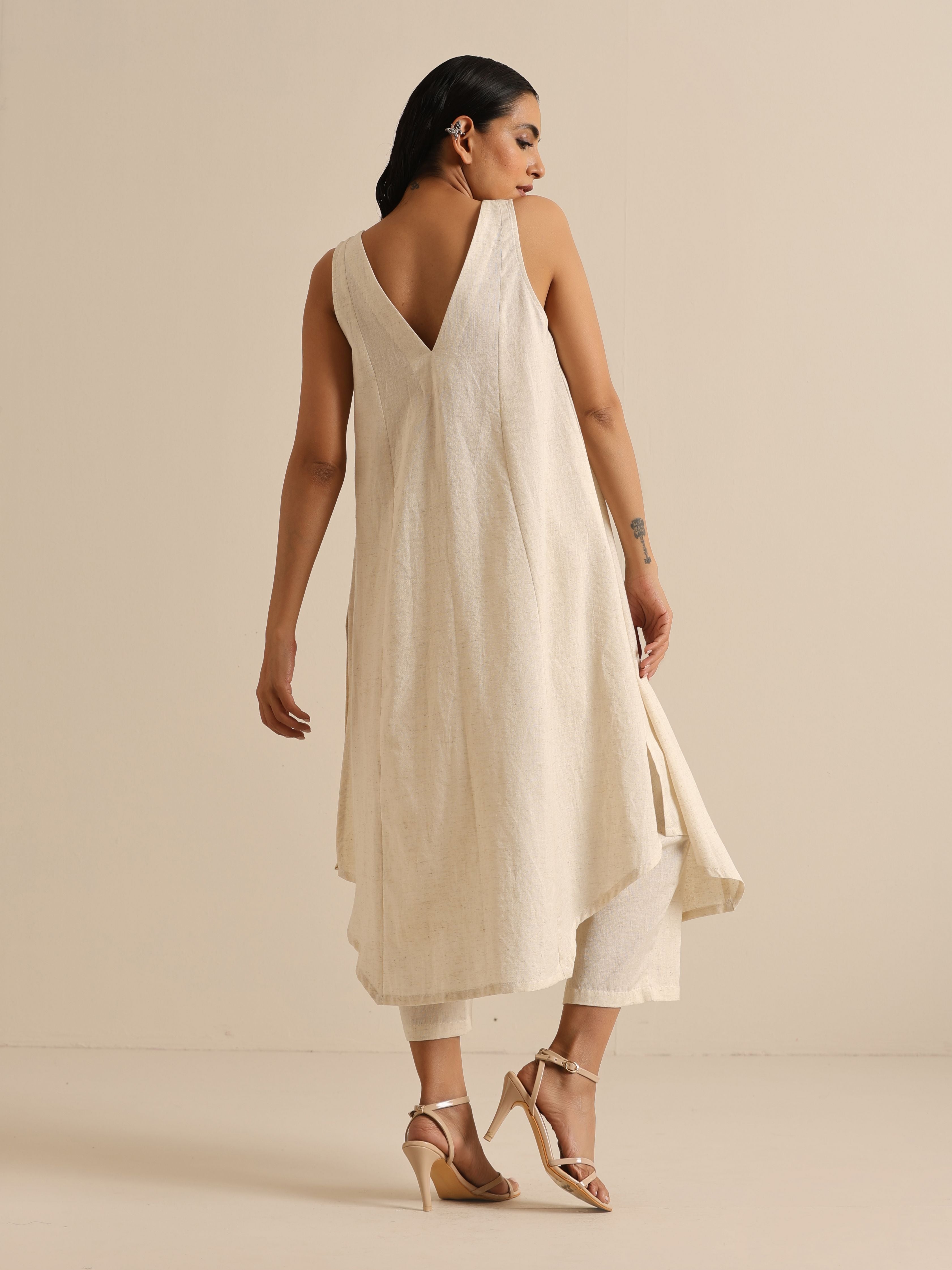 trueBrowns Off-White Sleeveless Kurta Pant Set