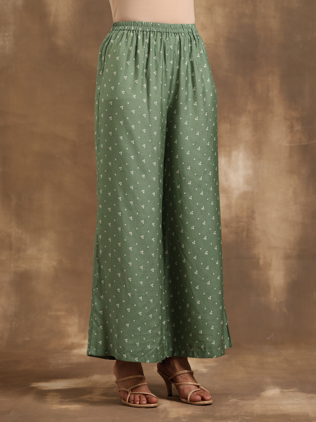 trueBrowns Light Green Bandhani Printed Silk Co-Ord Set