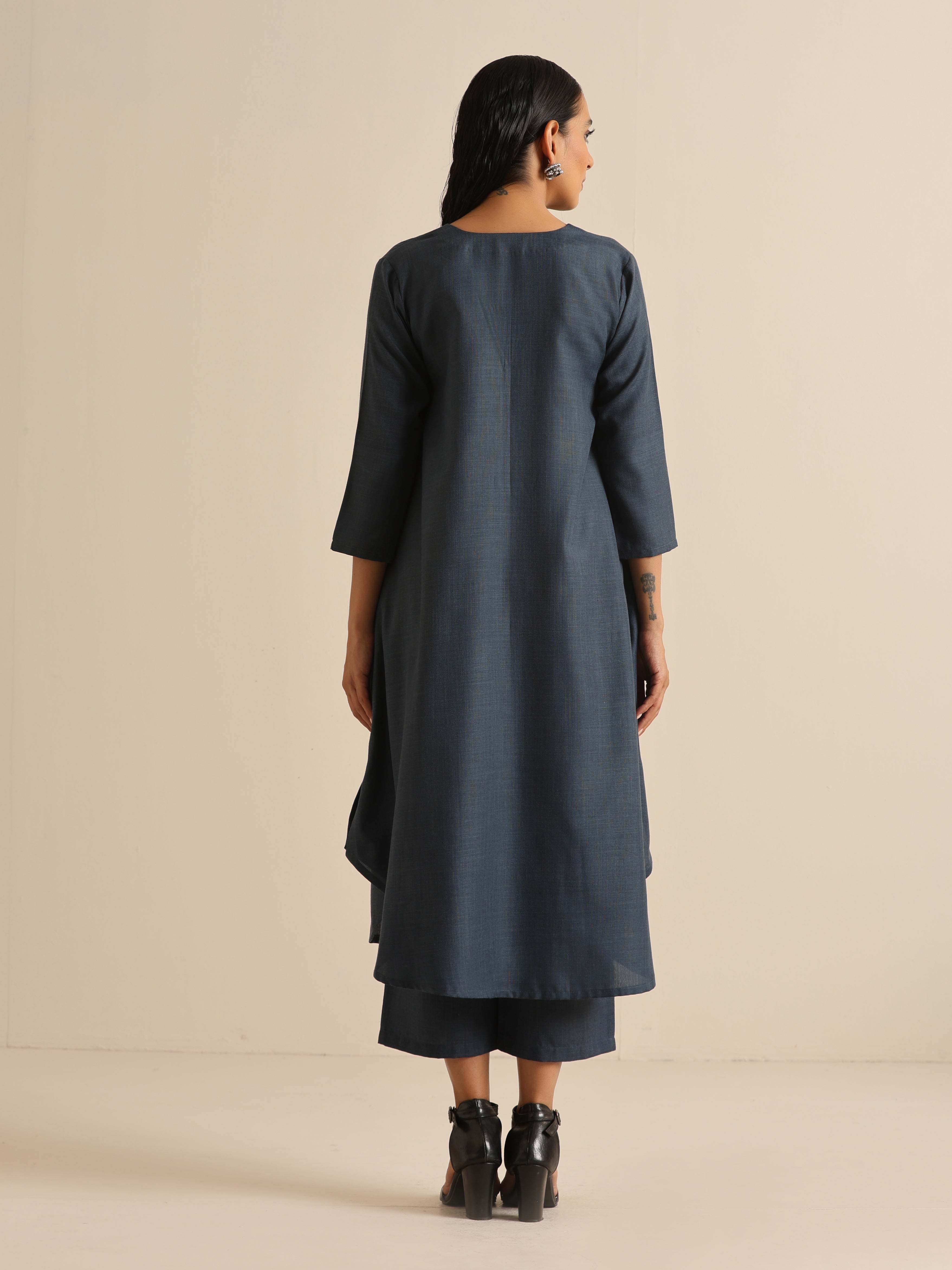 trueBrowns Light Blue Slub Gathered Kurta Pant Set