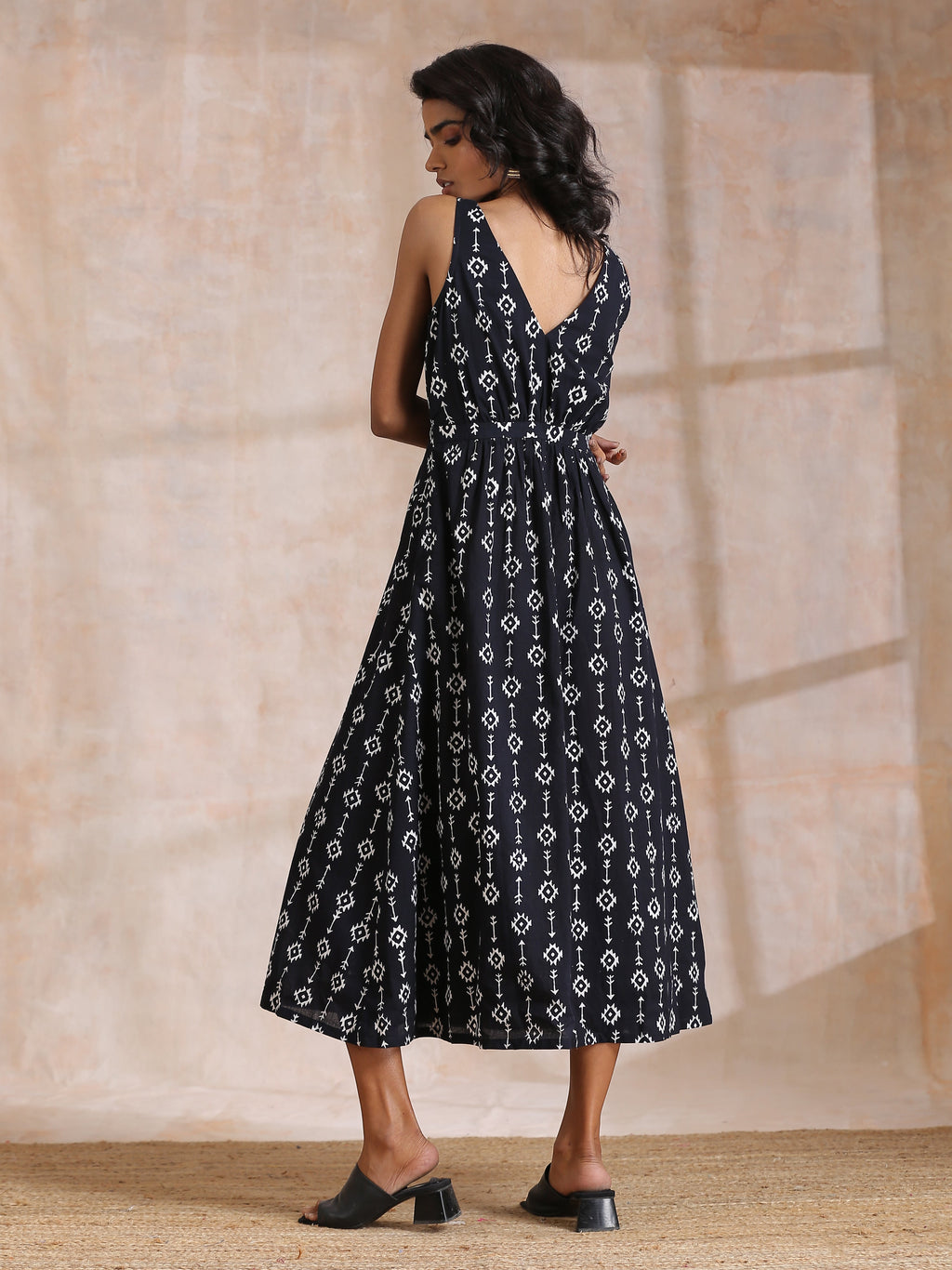 trueBrowns Black White Geometric Print Cotton Sleeveless Wrap Dress