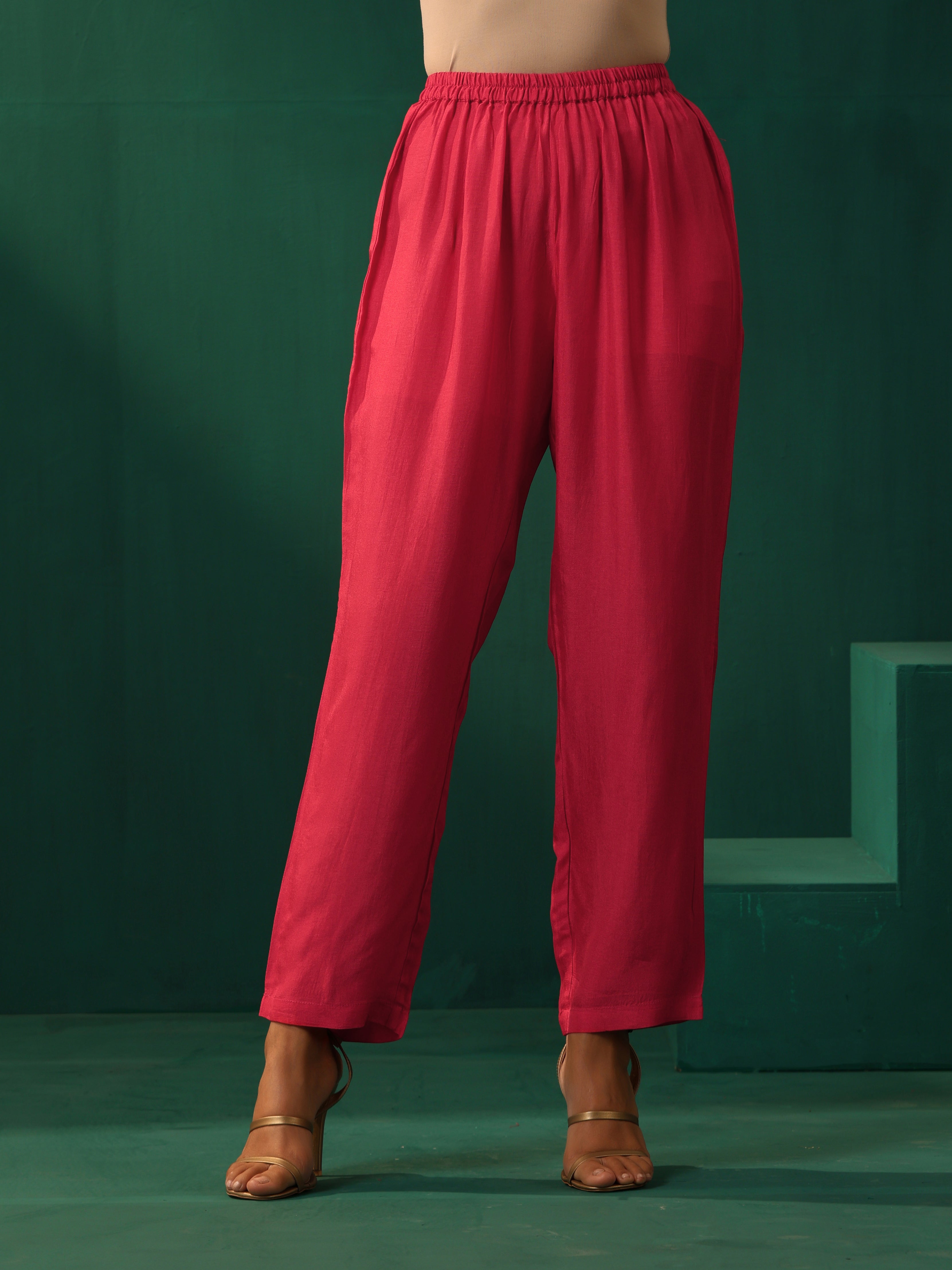 trueBrowns Pink Floral Viscose Silk Round Neck Co-ord Set
