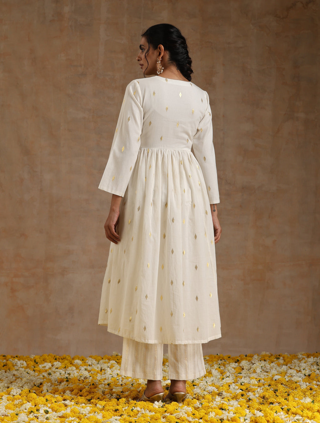 trueBrowns Ivory Gold Cotton Kalidar Kurta Set