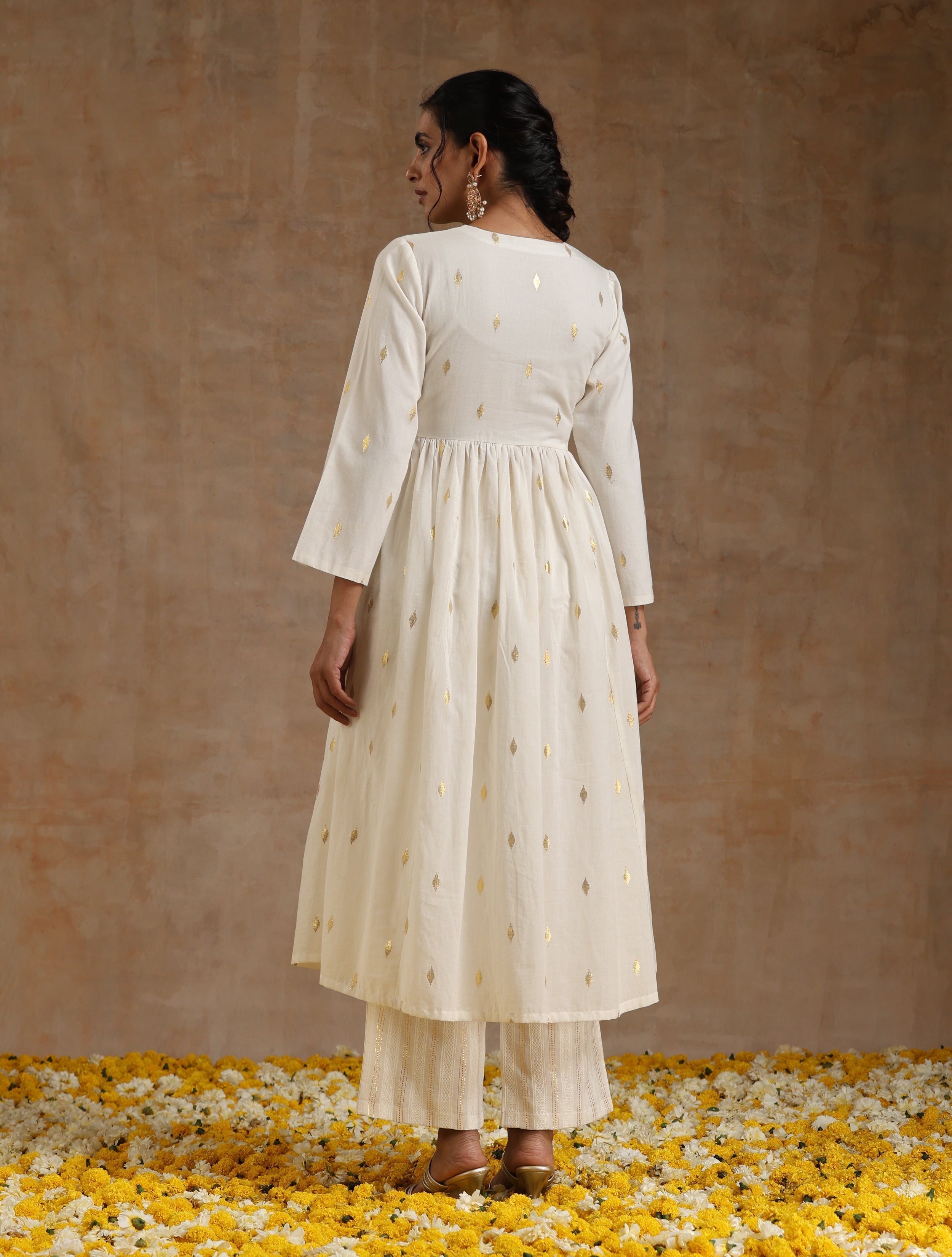 trueBrowns Ivory Gold Cotton Kalidar Kurta Set