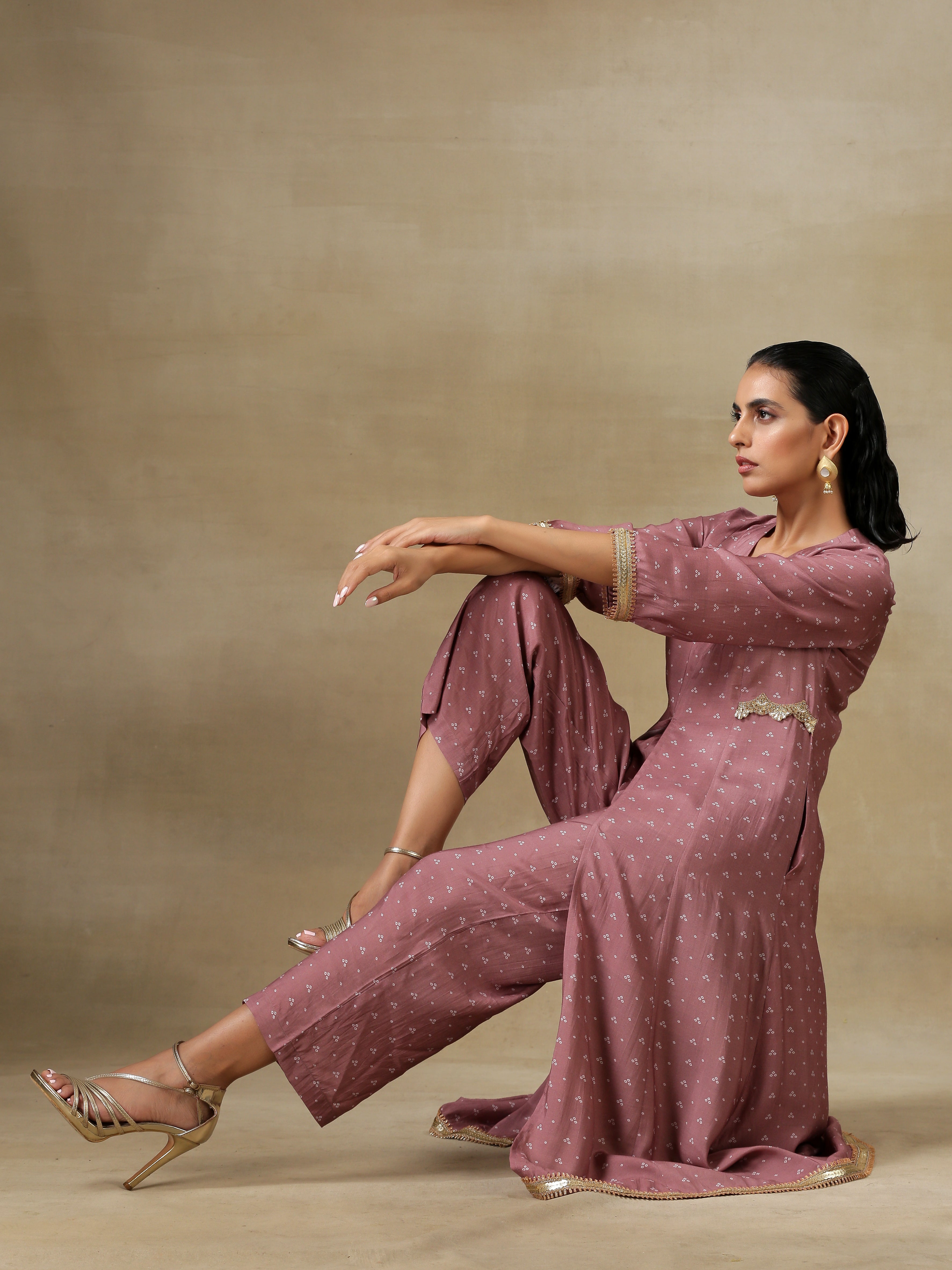 trueBrowns Dark Mauve Bandhani Printed Silk Front Slit Kurta Pant Set
