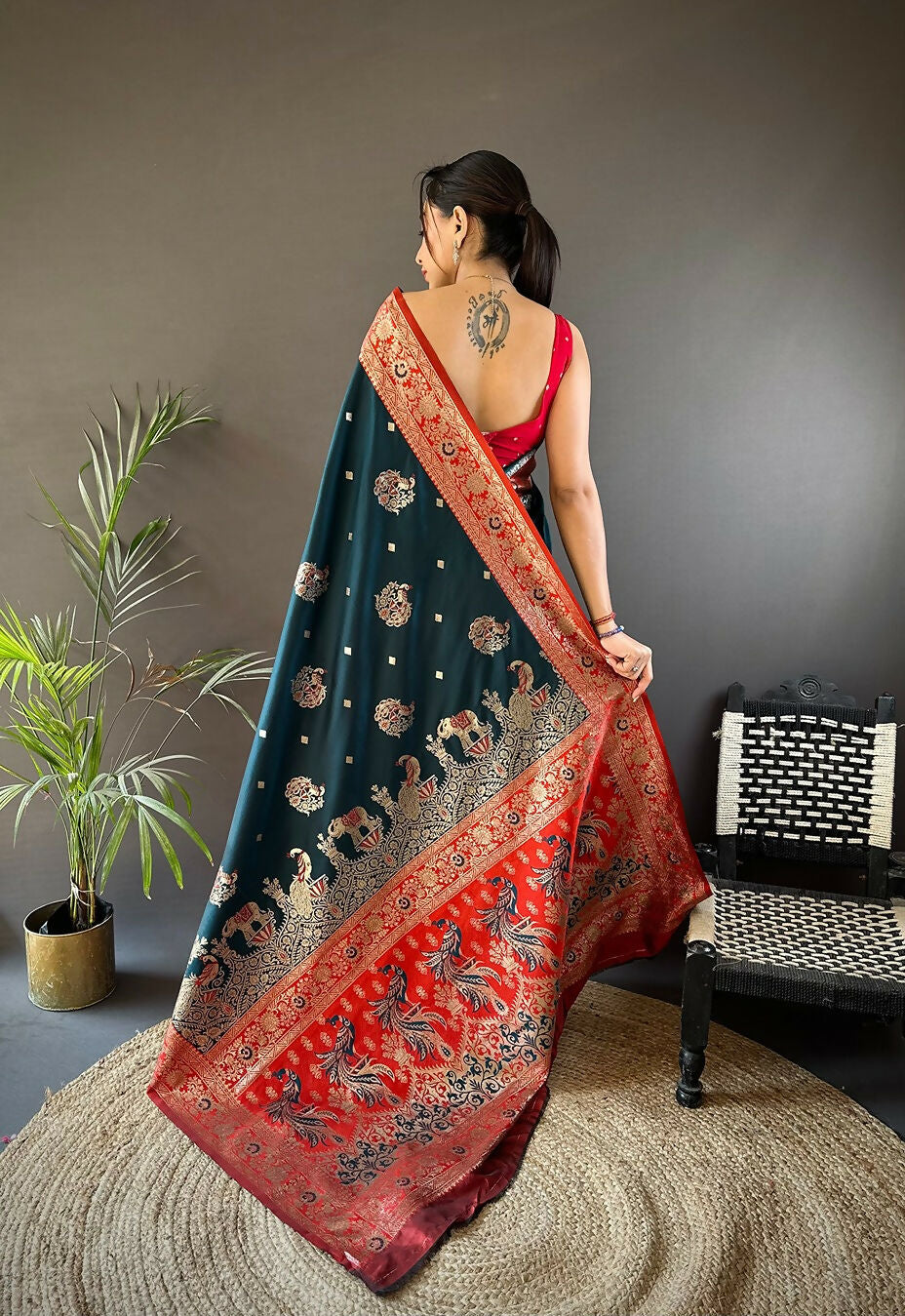Joban Fashion Red Meenakari Picock Paithani Sarees