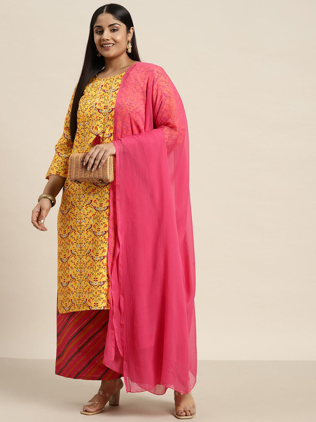 Sztori Plus Size Ethnic Motifs Printed Kurta with Palazzos & Dupatta