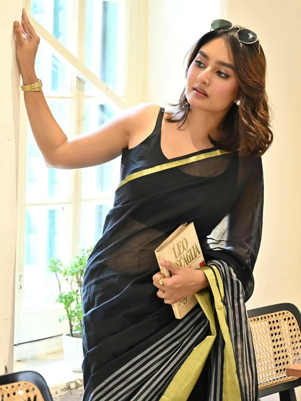 Exclusive Collection Beautiful Pure Cotton Black Woven Handloom Saree With Running Blouse Piece