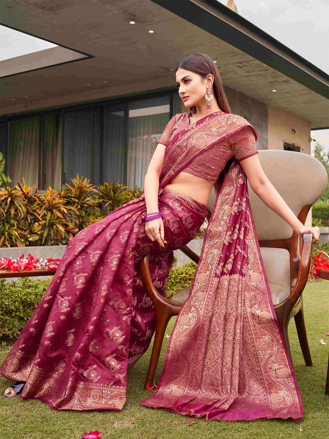 Tikhi Imli Pink Ethnic Motifs Woven Design Zari Saree