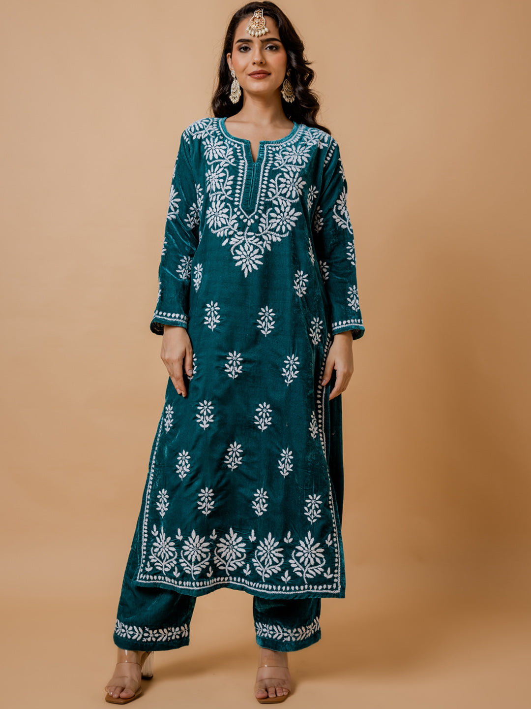 HOUSE OF KARI Ethnic Motifs Embroidered Chikankari Velvet Kurta With Trousers