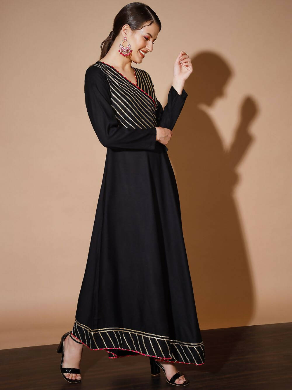 Myshka Women Black Solid Kurtas